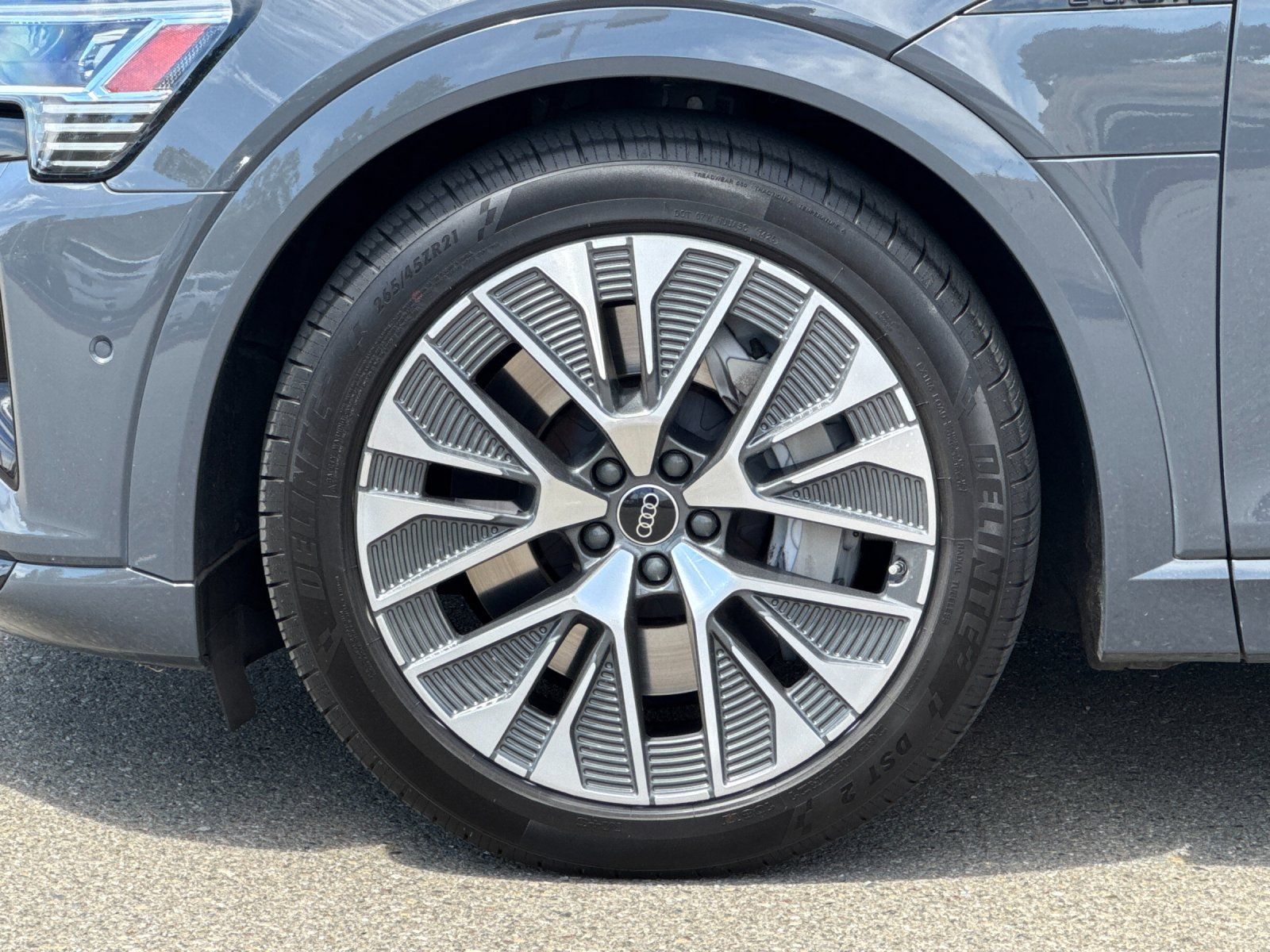 2024 Audi Q8 e-tron Premium Plus — full photo 26 of 29