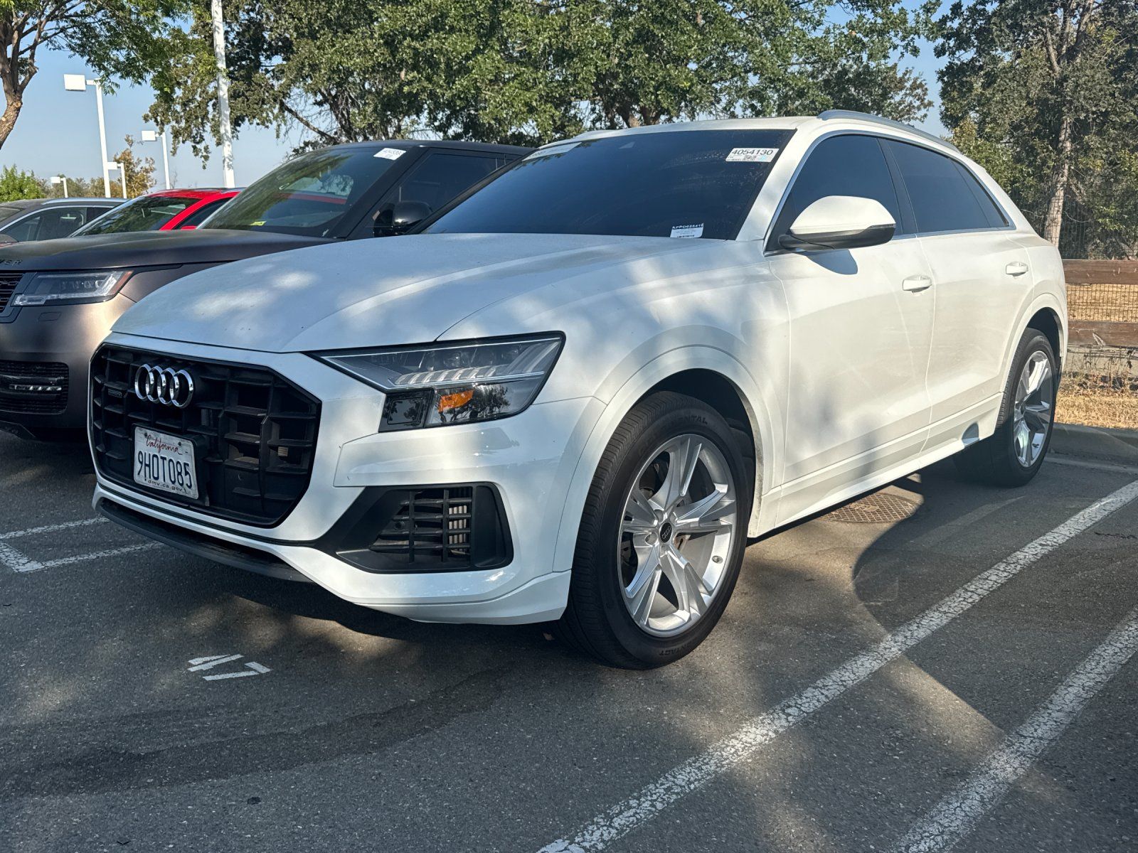 2023 Audi Q8 55 Premium — foto completa 2 de 3