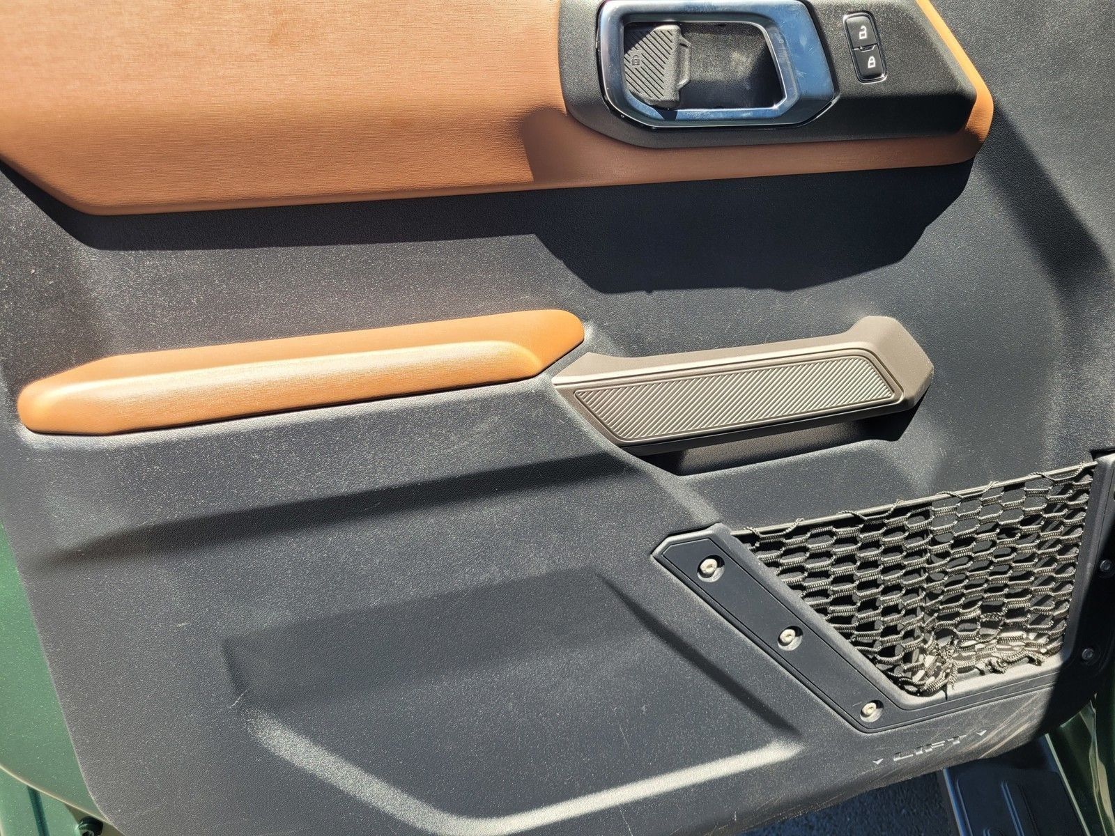 2022 Ford Bronco Outer Banks — foto completa 18 de 45