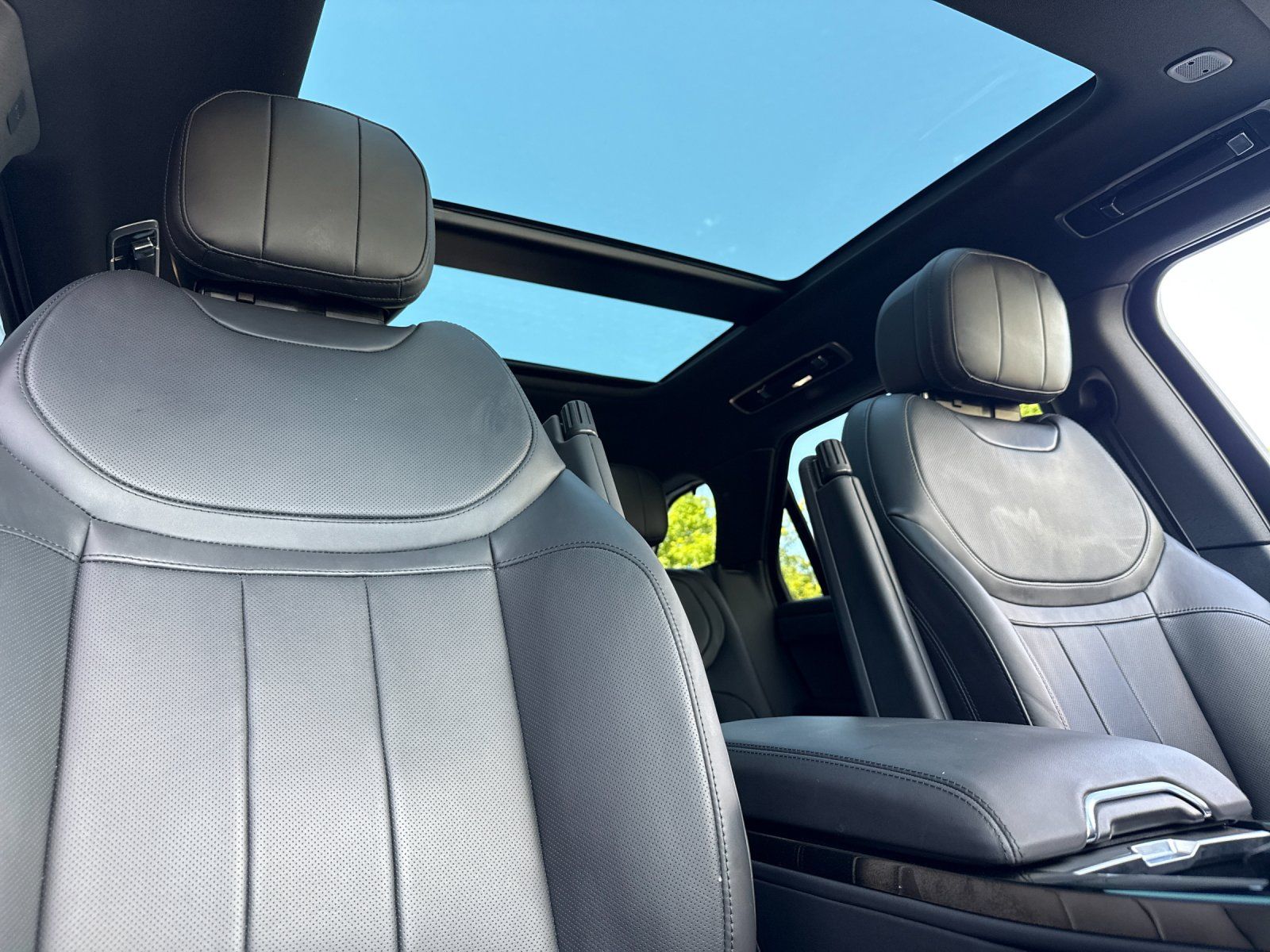 2024 Land Rover Range Rover Sport Dynamic SE — foto completa 16 de 28