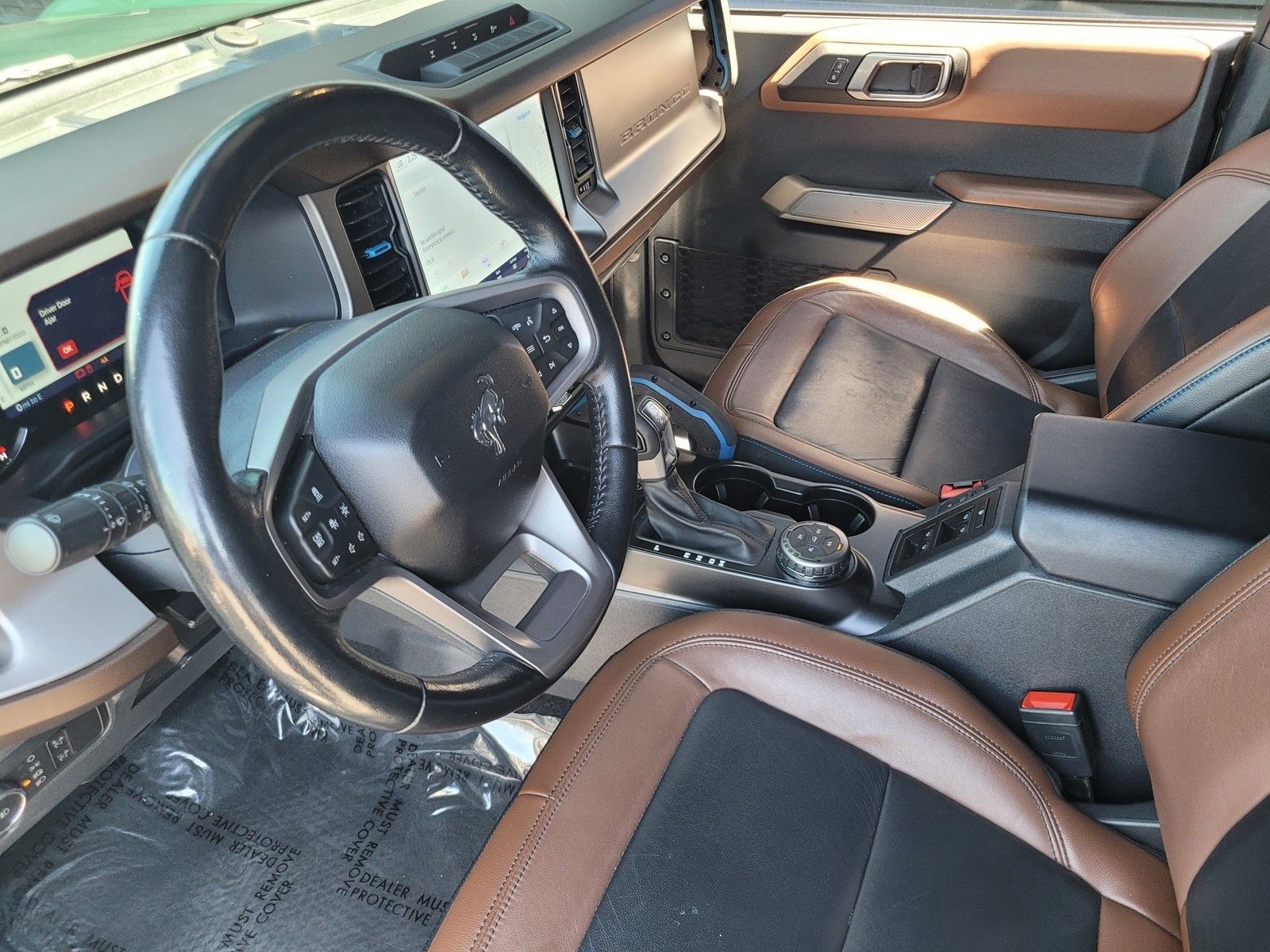 2022 Ford Bronco Outer Banks — foto completa 4 de 45