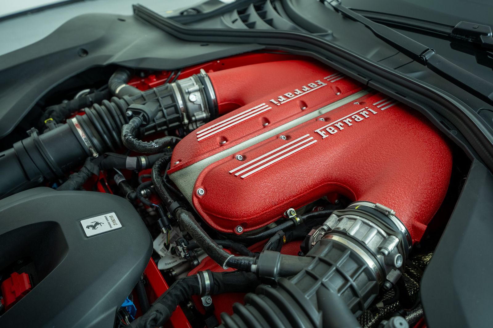 2025 Ferrari 12Cilindri — full photo 43 of 51
