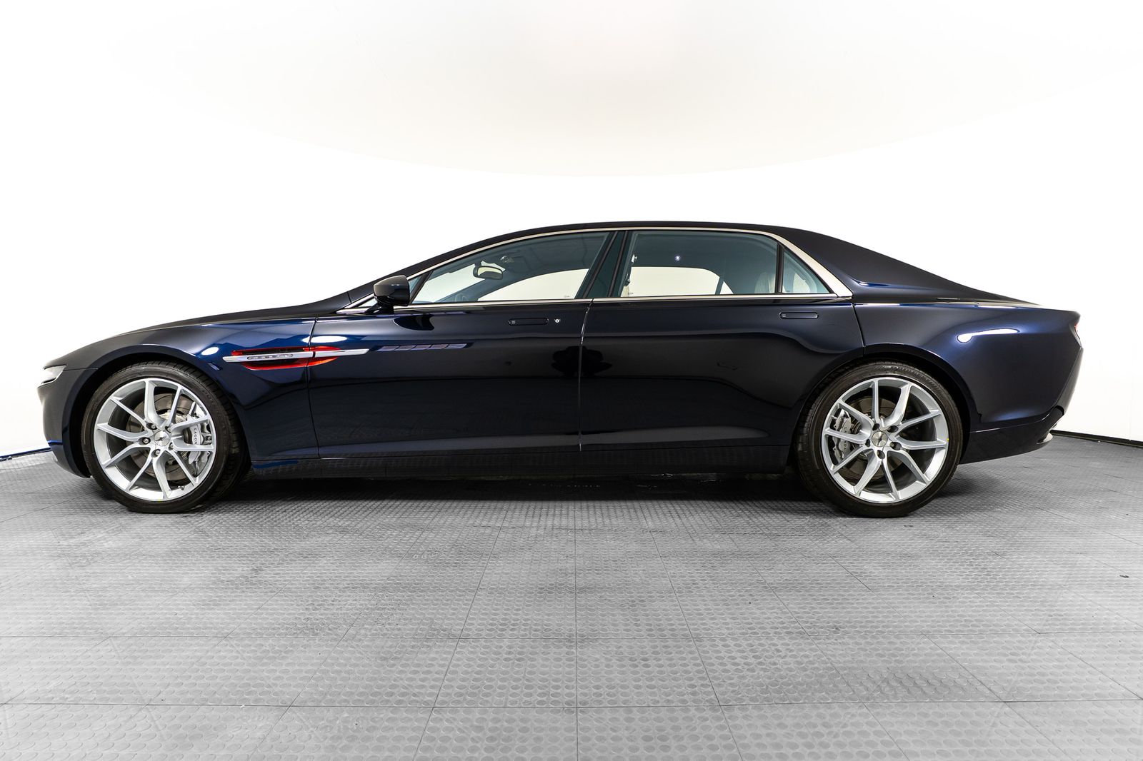 2018 Aston Martin Lagonda Taraf — foto completa 58 de 62