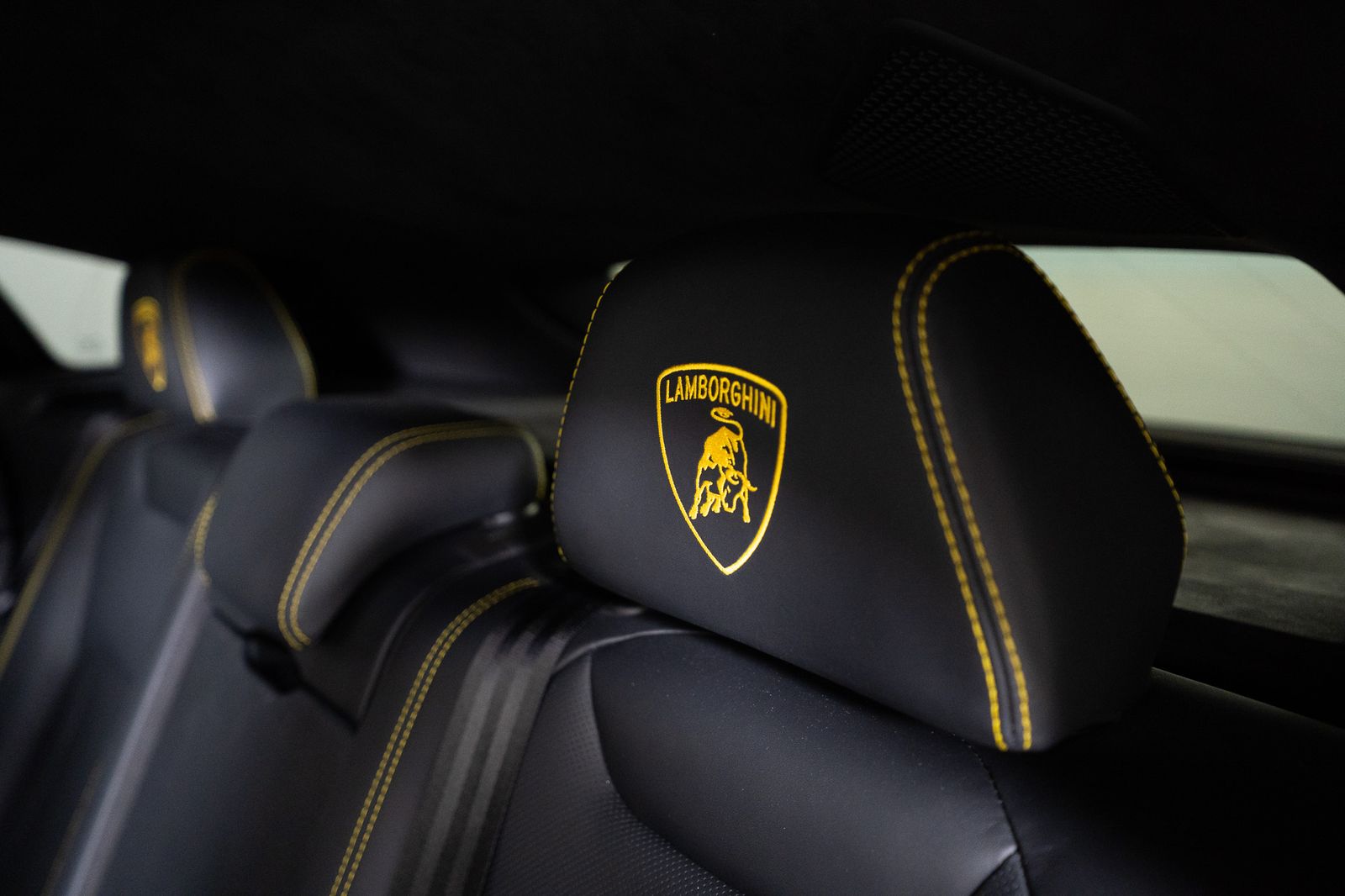 2020 Lamborghini Urus — foto completa 43 de 53