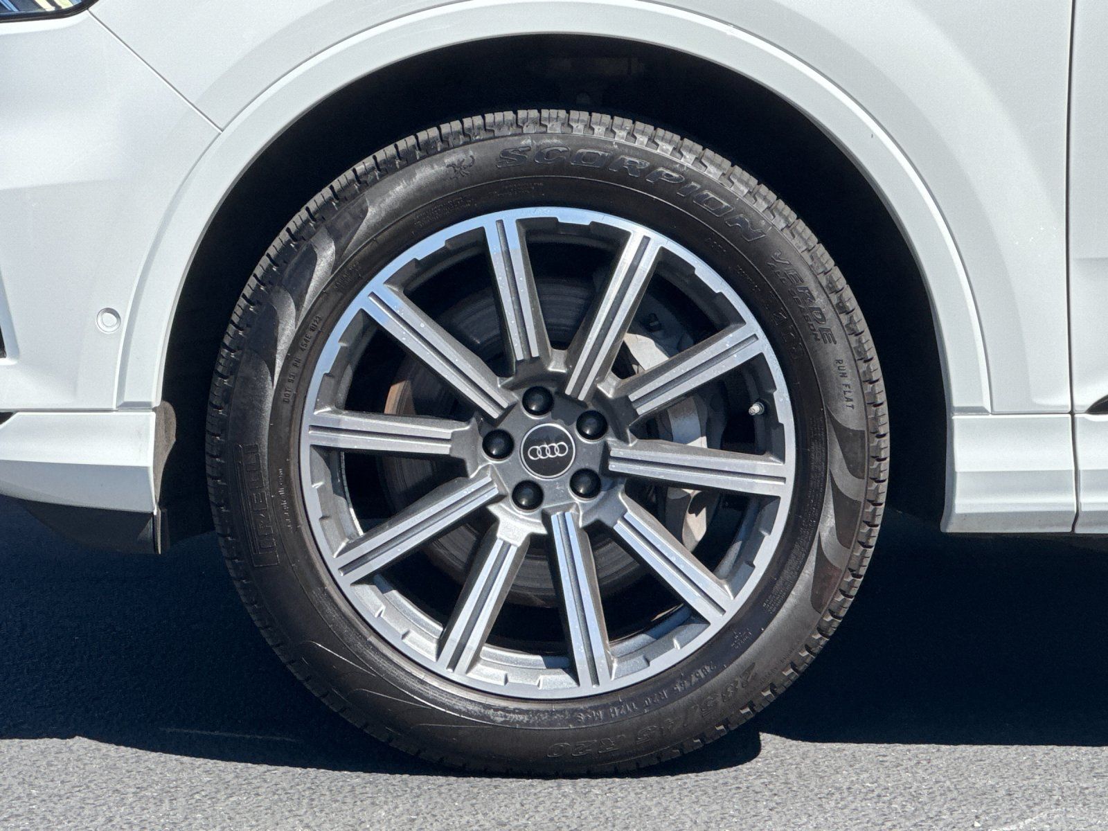 2023 Audi Q7 45 Premium Plus — full photo 26 of 29