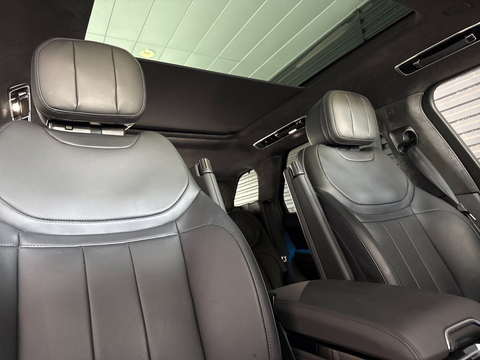 2025 Land Rover Range Rover Sport Autobiography — full photo 16 of 29