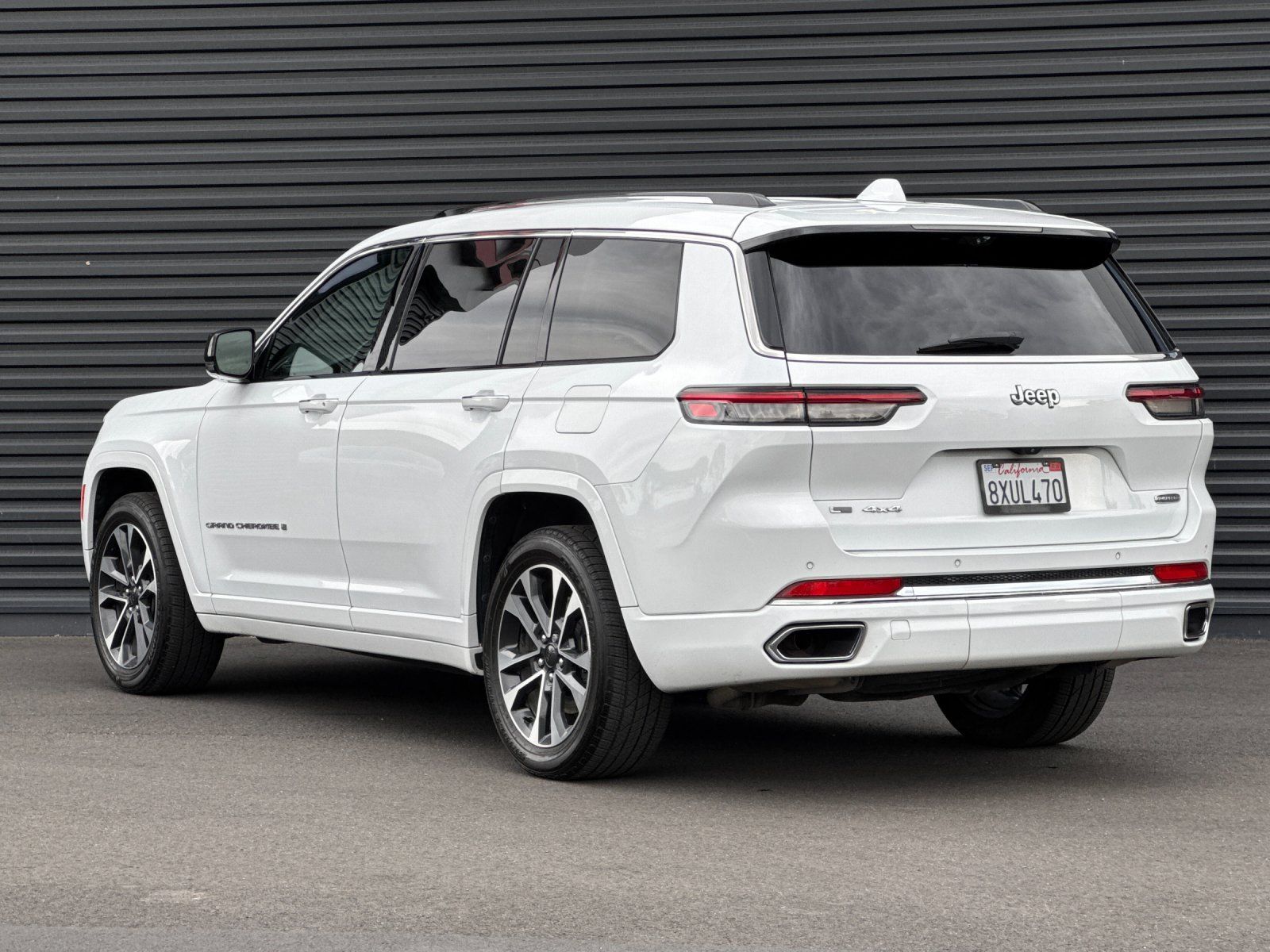 2021 Jeep Grand Cherokee L Overland — full photo 3 of 30