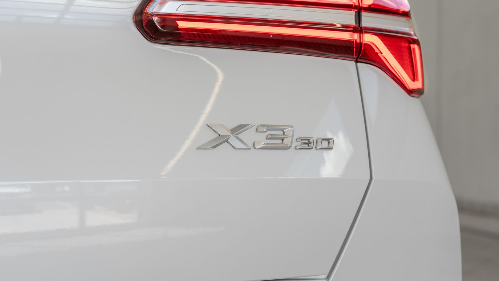2025 BMW X3 30 xDrive — full photo 24 of 35