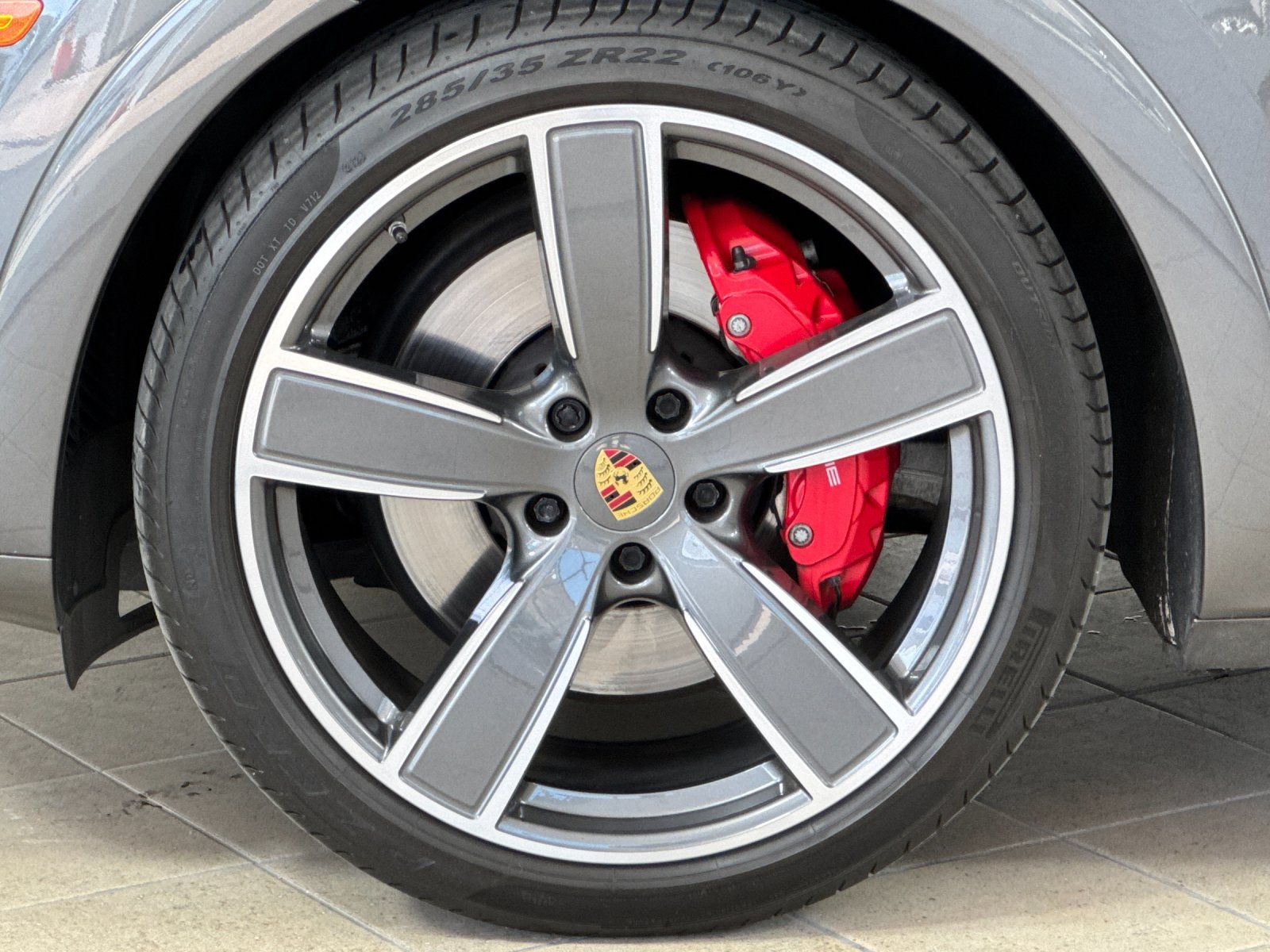 2021 Porsche Cayenne Coupe GTS — foto completa 27 de 29