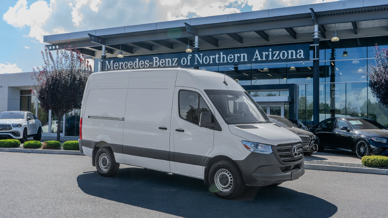 2024 Mercedes-Benz Sprinter 2500 Cargo 144 WB — foto 1 de 33