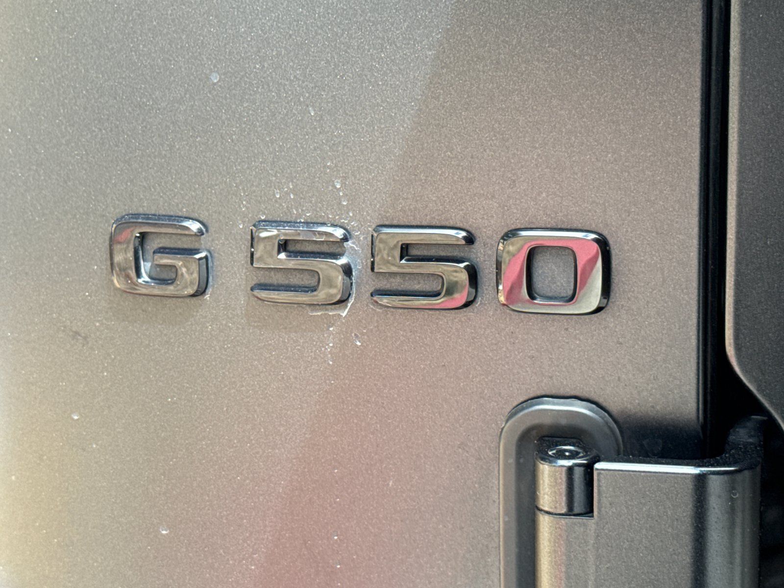 2022 Mercedes-Benz G-Class G 550 — foto completa 28 de 31