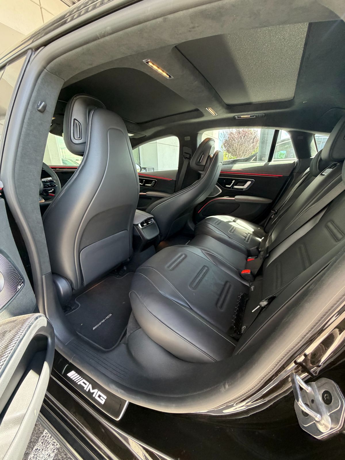 2024 Mercedes-Benz AMG® EQS — foto completa 6 de 6