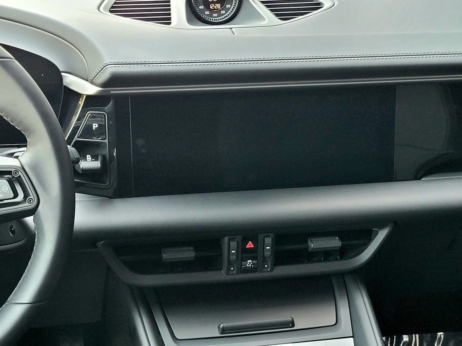 2025 Porsche Macan Electric Base — foto completa 18 de 28