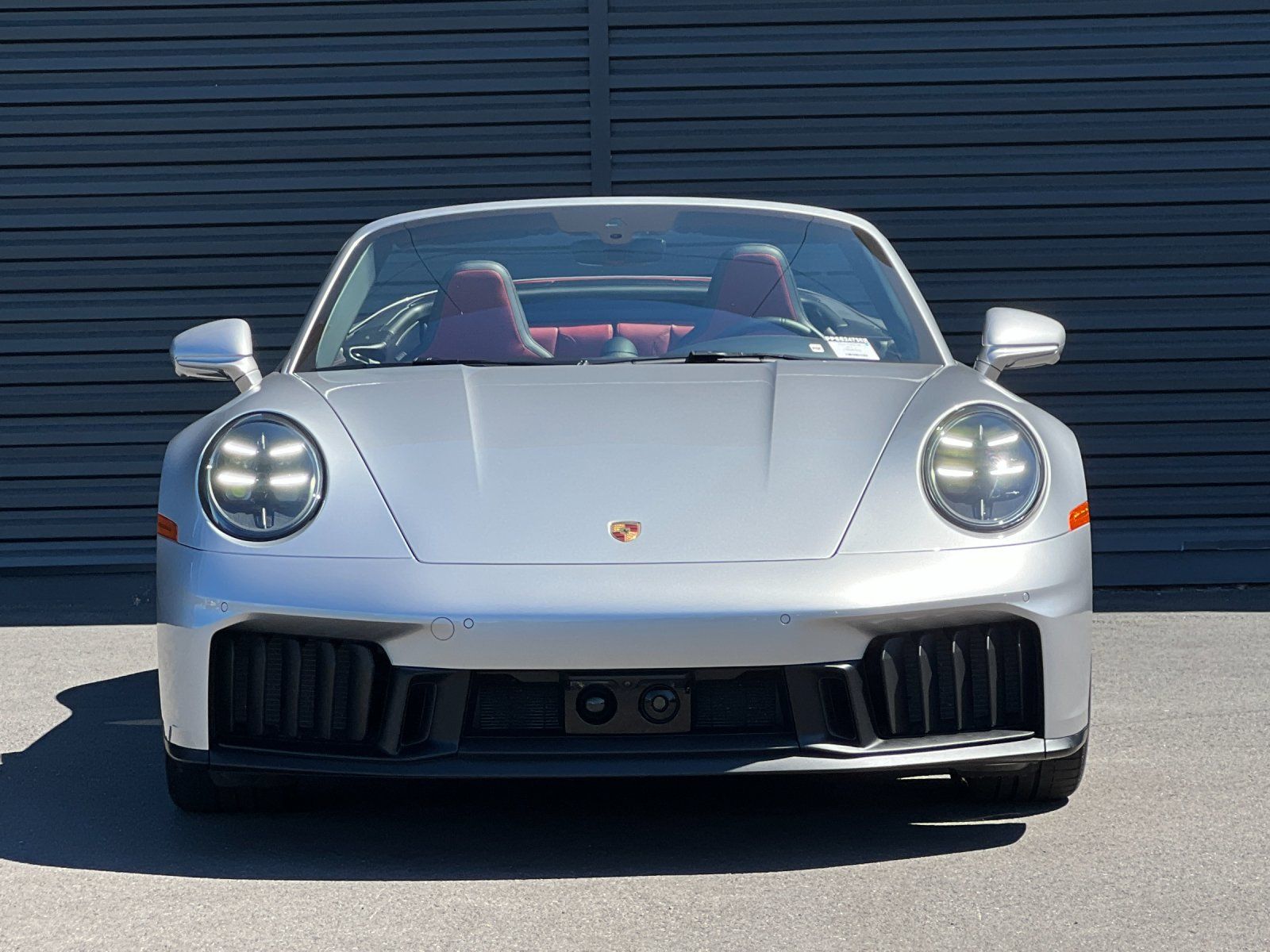 2025 Porsche 911 Carrera 4 GTS — foto completa 12 de 30