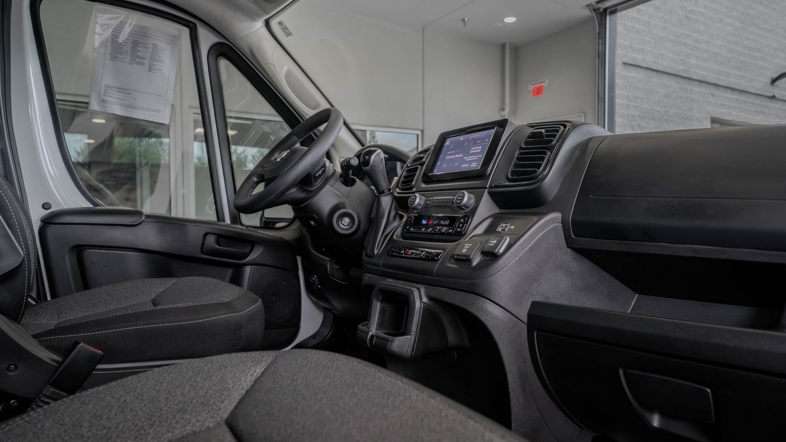 2024 Ram ProMaster 3500 High Roof — foto completa 18 de 37
