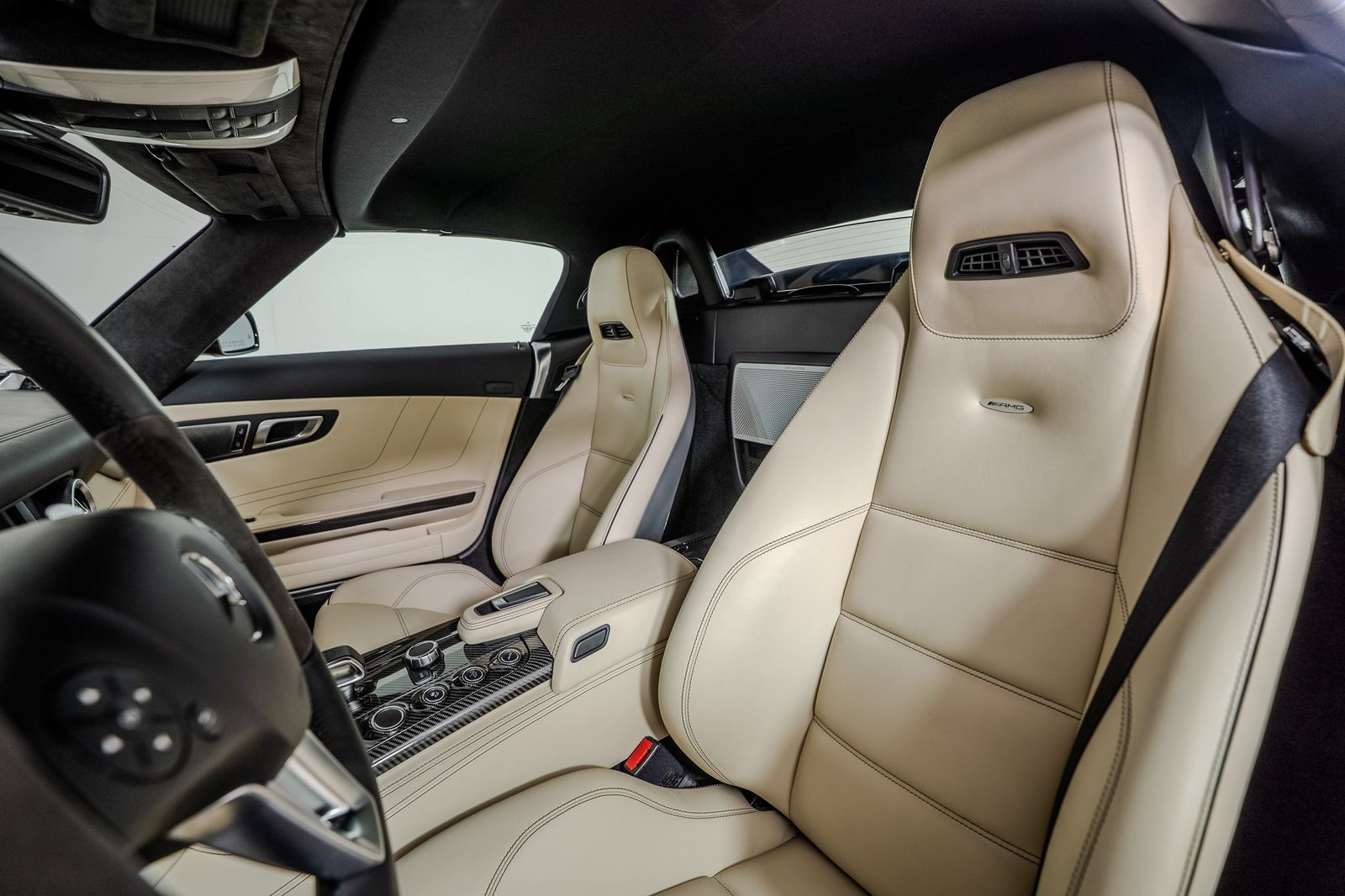 2012 Mercedes-Benz SLS AMG® — foto completa 48 de 58