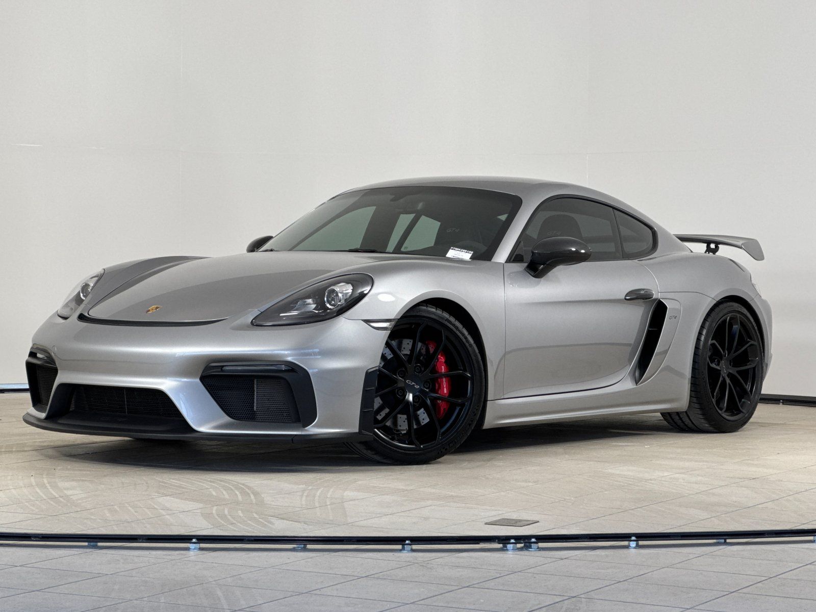 2021 Porsche 718 Cayman GT4 — full photo 2 of 26