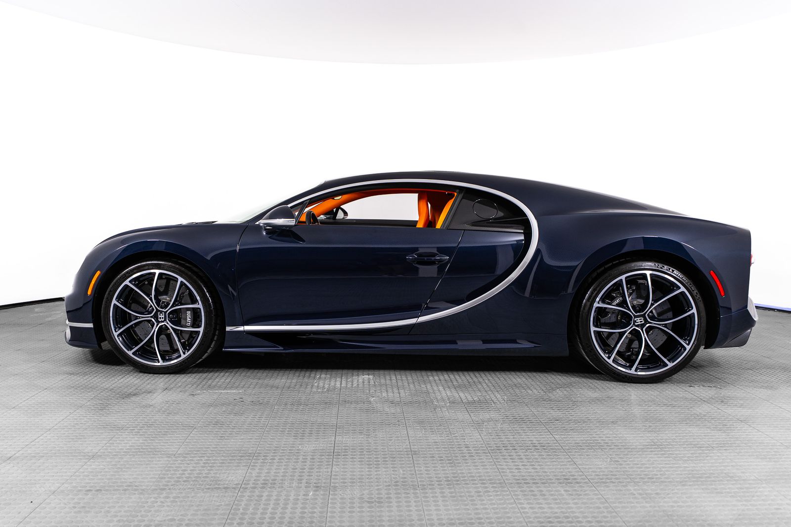 2018 Bugatti Chiron — full photo 3 of 86