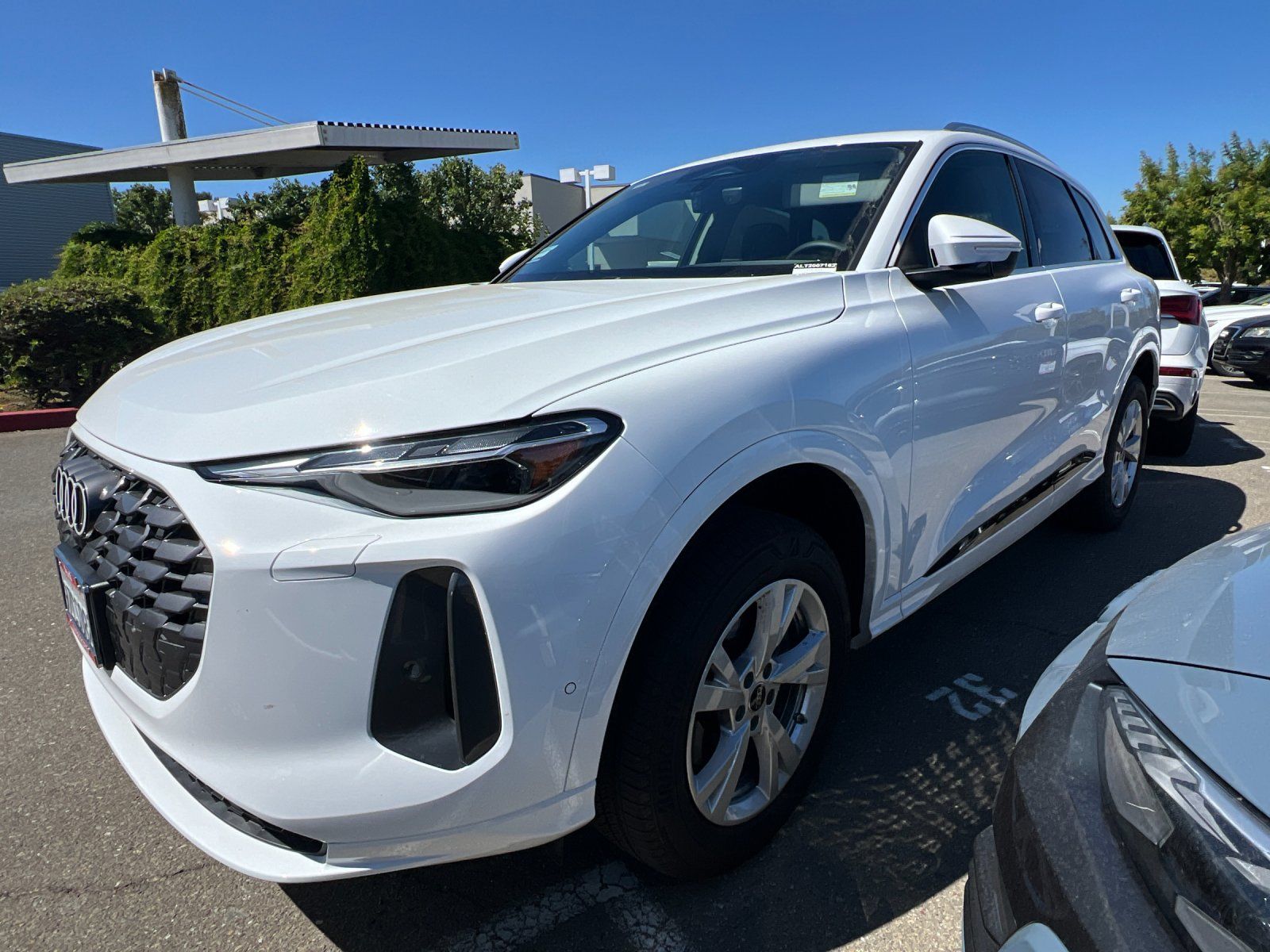 2026 Audi Q5 2.0T Premium — full photo 2 of 3