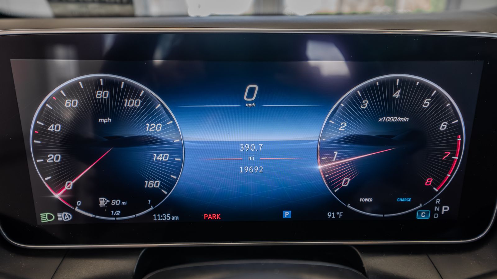 2024 Mercedes-Benz GLC GLC 300 — full photo 10 of 33