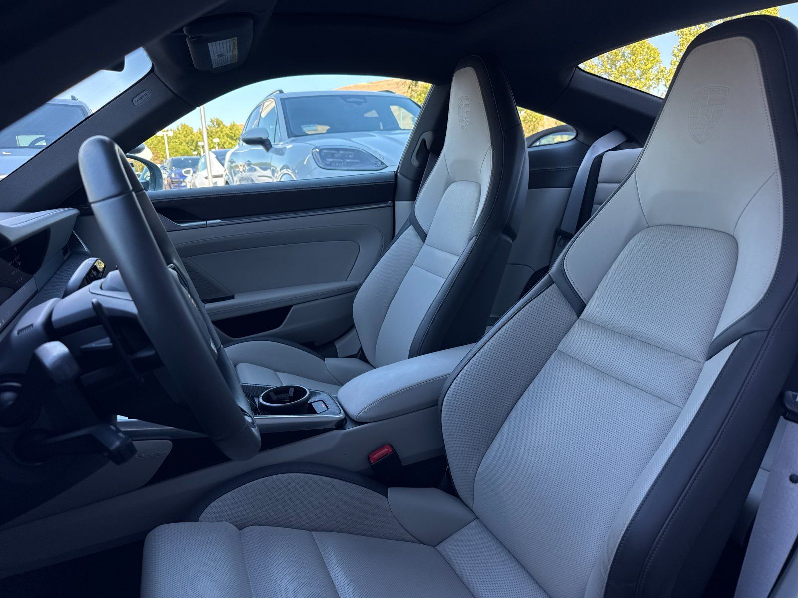 2026 Porsche 911 Carrera — full photo 6 of 29