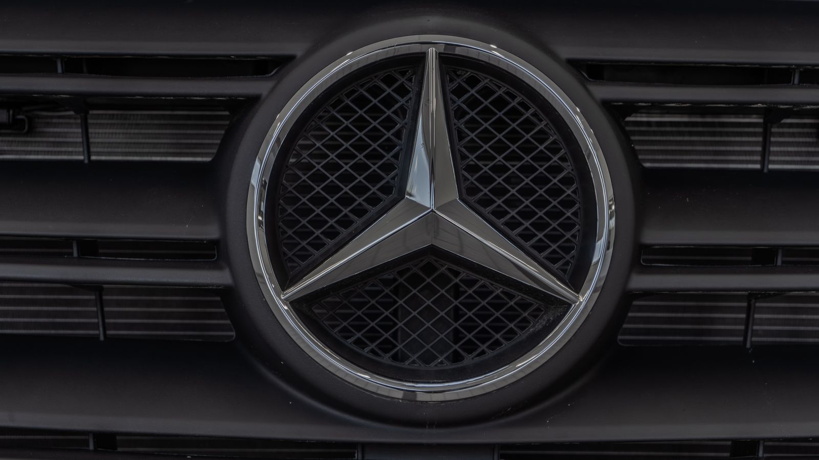 2025 Mercedes-Benz Sprinter 2500 Cargo 170 WB — foto completa 5 de 36