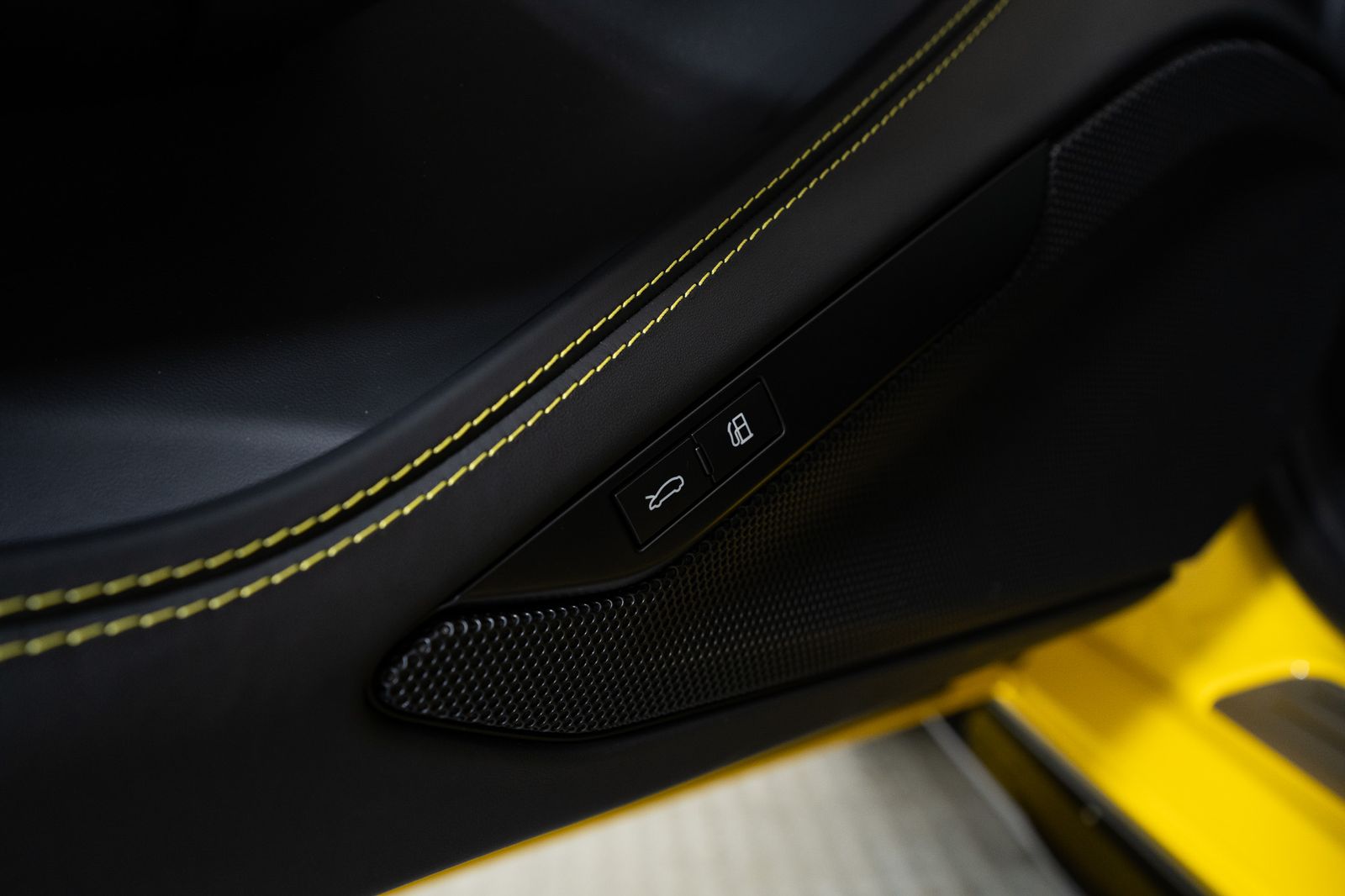 2022 Ferrari F8 Tributo — foto completa 19 de 45