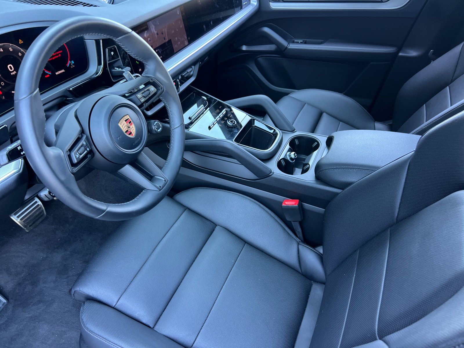 2026 Porsche Cayenne S — full photo 4 of 29