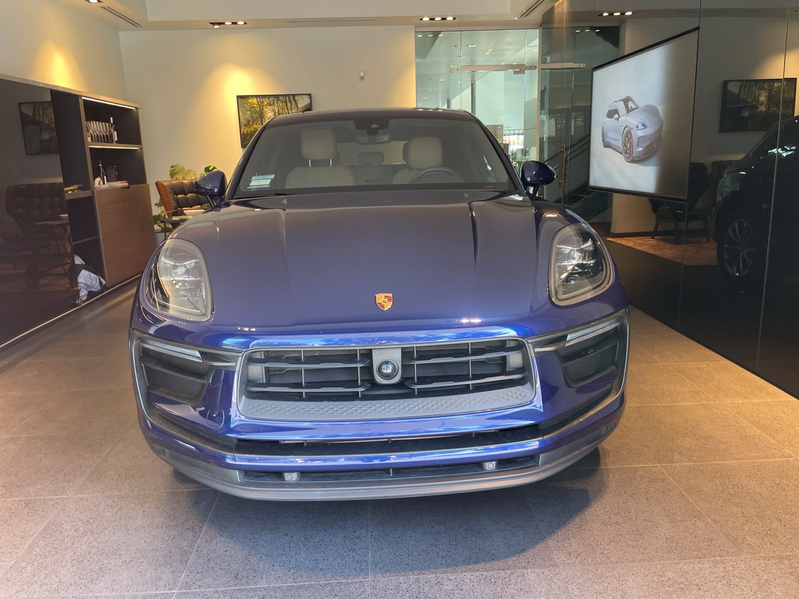2024 Porsche Macan Base — foto 1 de 9