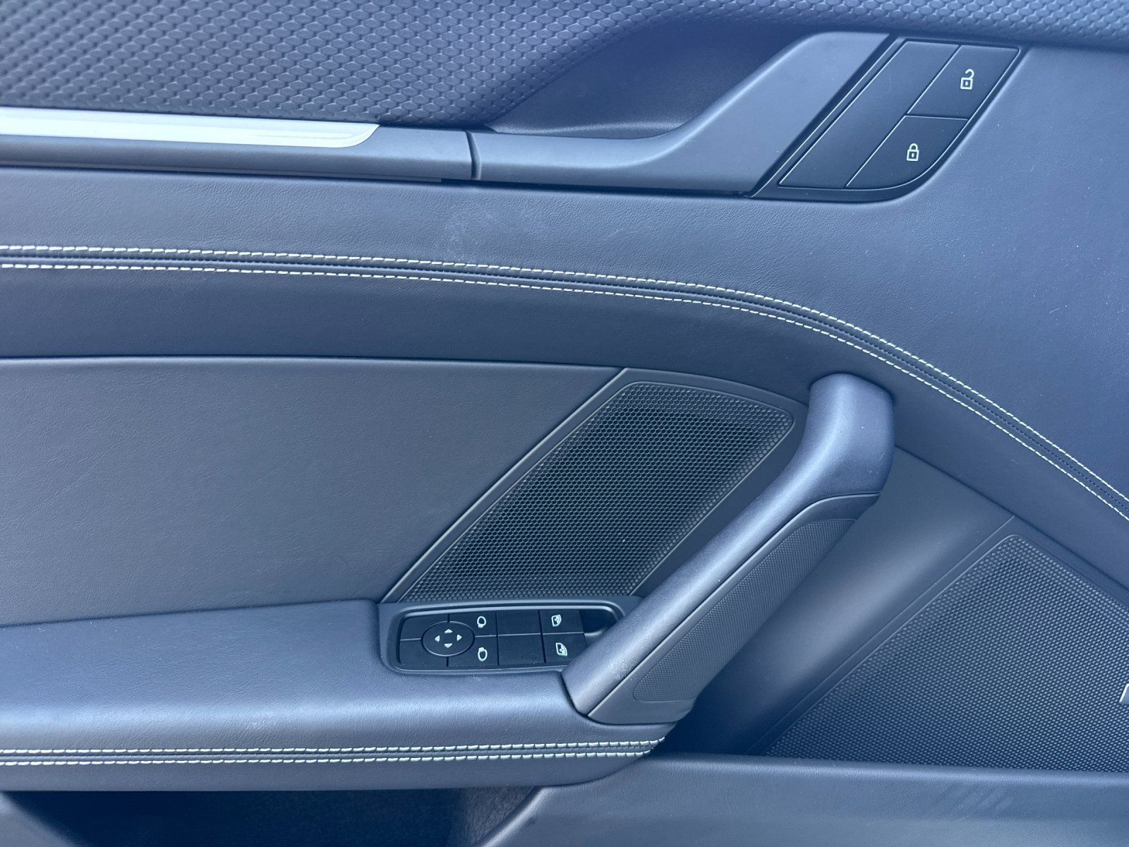 2022 Porsche 911 GT3 — foto completa 12 de 28