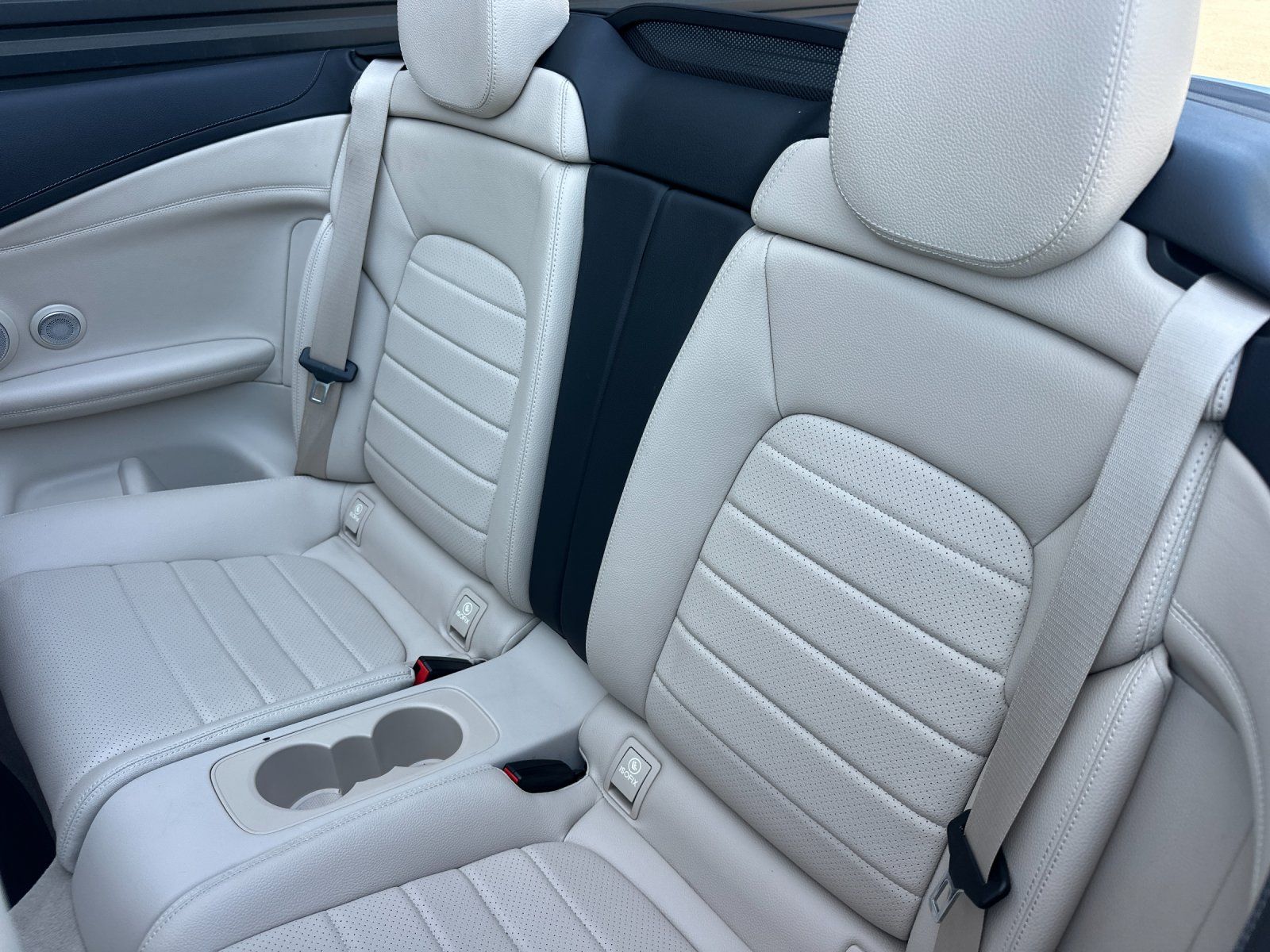 2022 Mercedes-Benz C-Class C 300 — foto completa 15 de 28