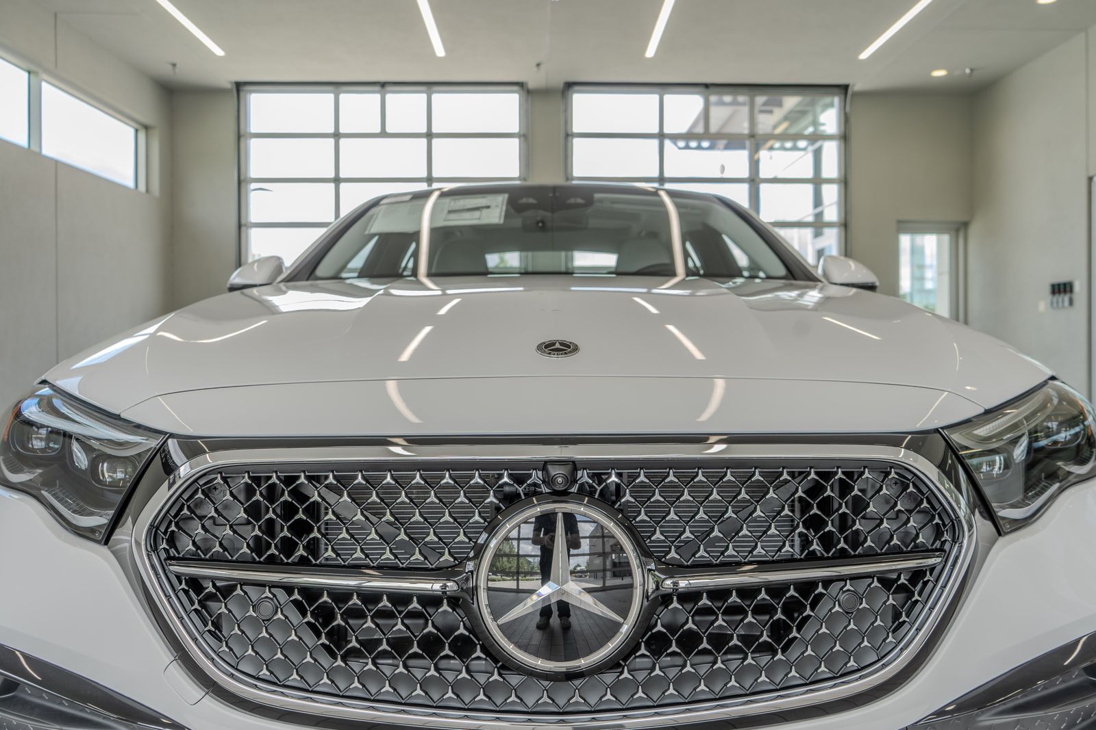 2026 Mercedes-Benz E-Class E 350 — full photo 23 of 36