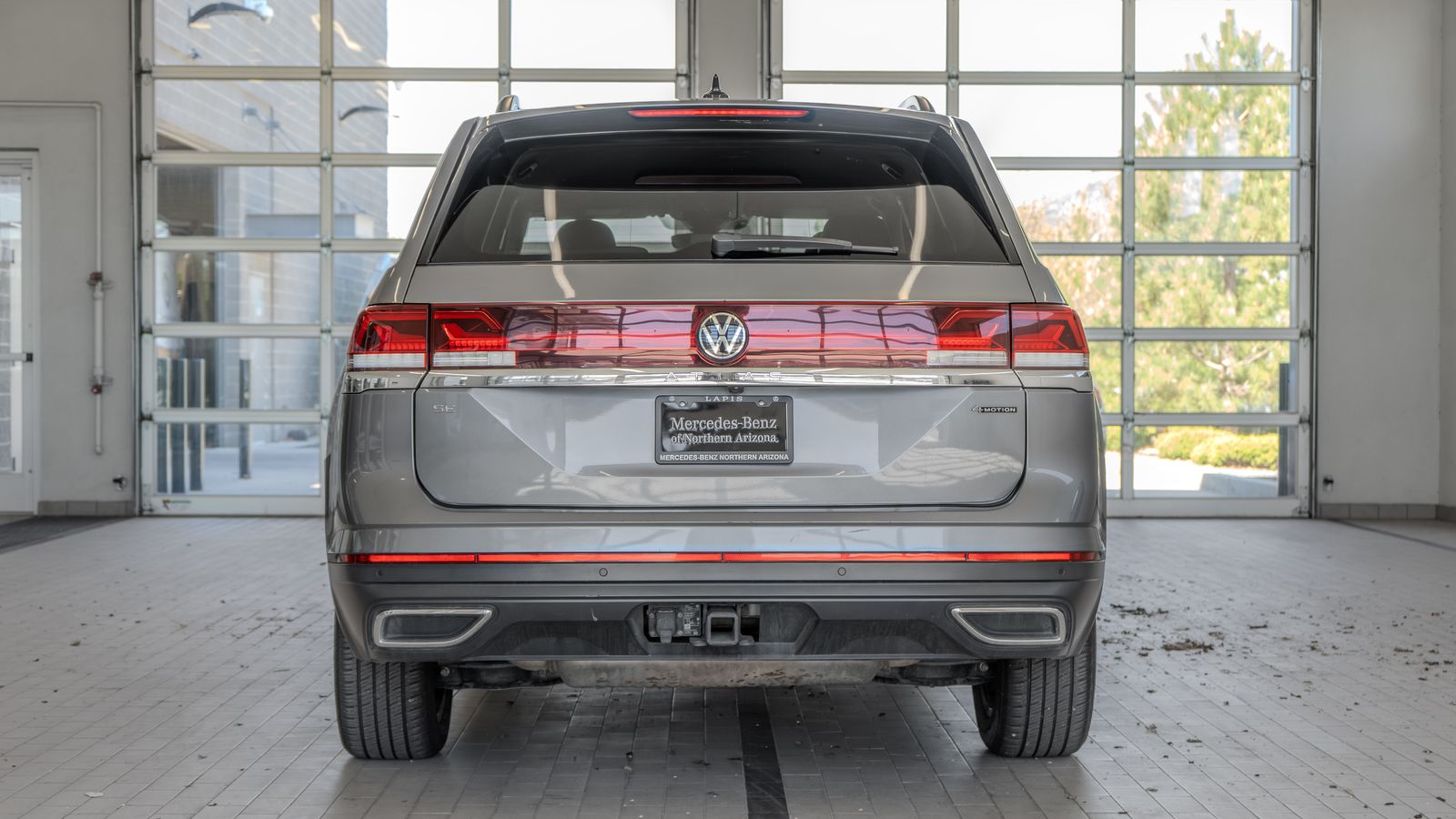 2024 Volkswagen Atlas 2.0T SE w/Technology — foto completa 14 de 35