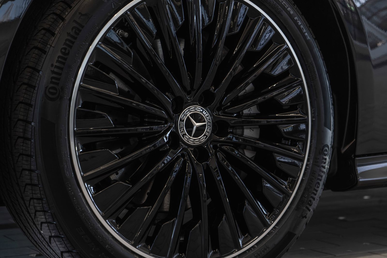 2026 Mercedes-Benz CLE CLE 300 — full photo 35 of 39