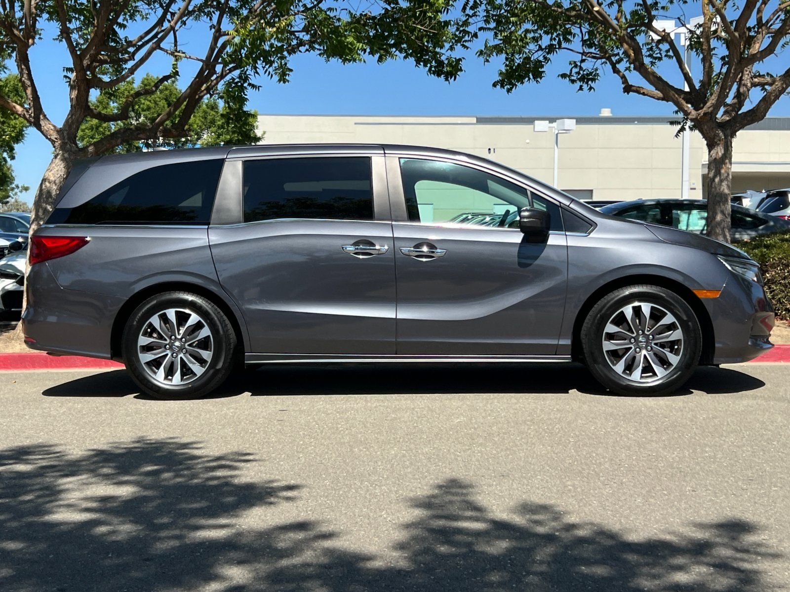 2023 Honda Odyssey EX-L — foto completa 7 de 29