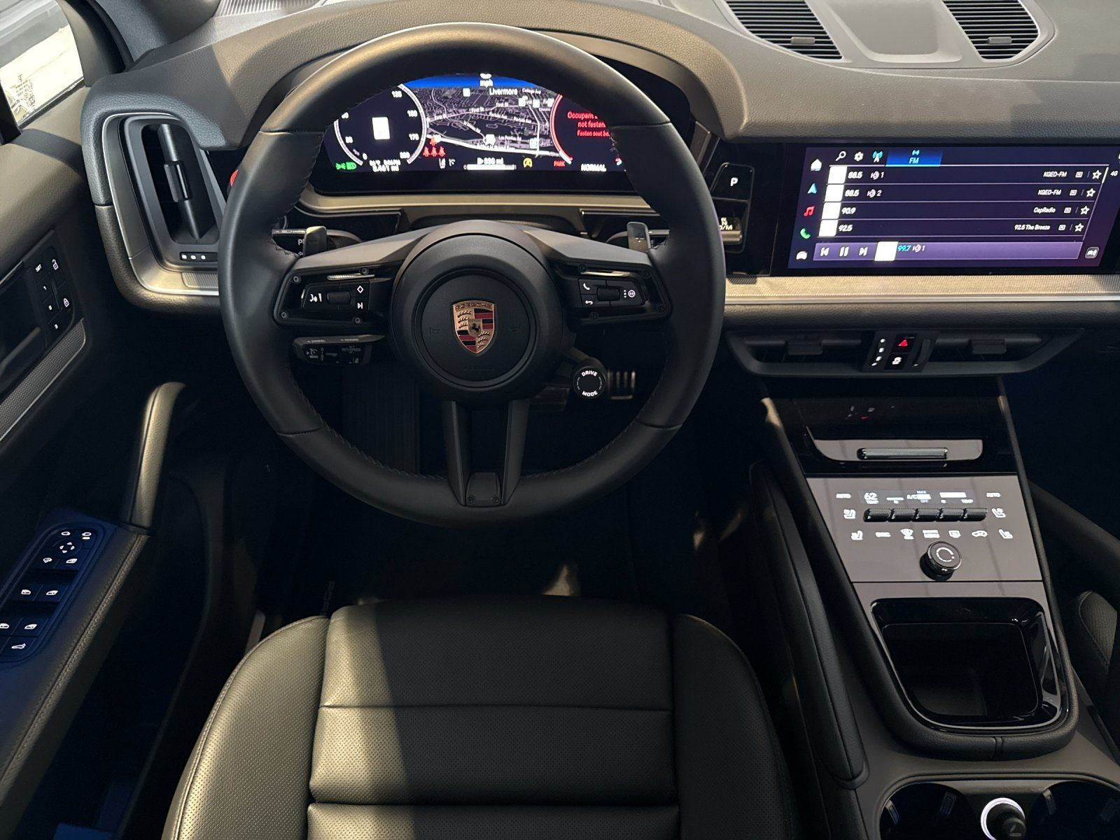 2026 Porsche Cayenne S — full photo 14 of 29