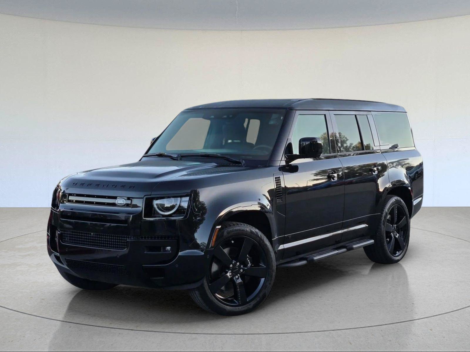 2026 Land Rover Defender 130 V8 — foto 1 de 34