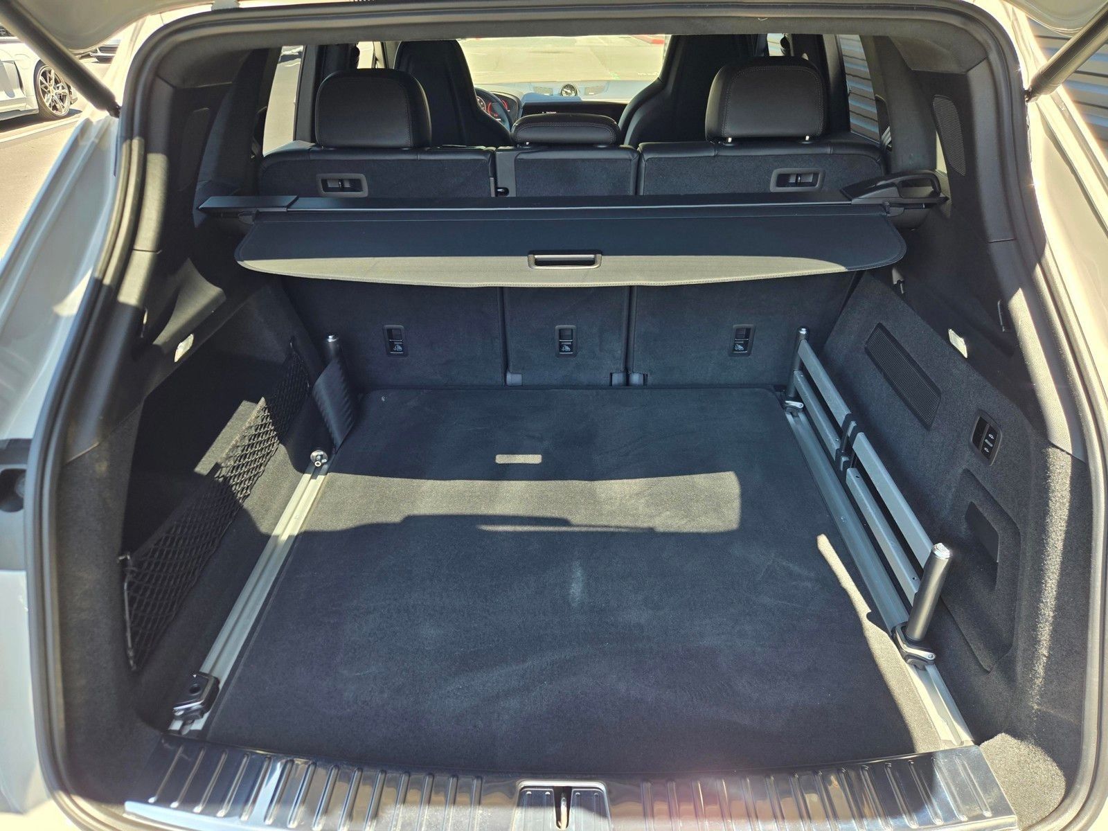 2026 Porsche Cayenne GTS — foto completa 27 de 27