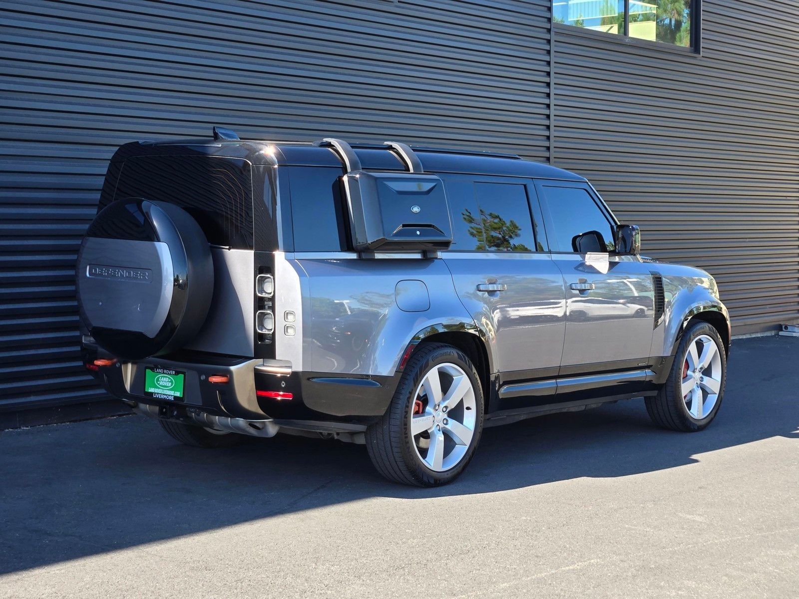 2024 Land Rover Defender 130 X — full photo 6 of 45