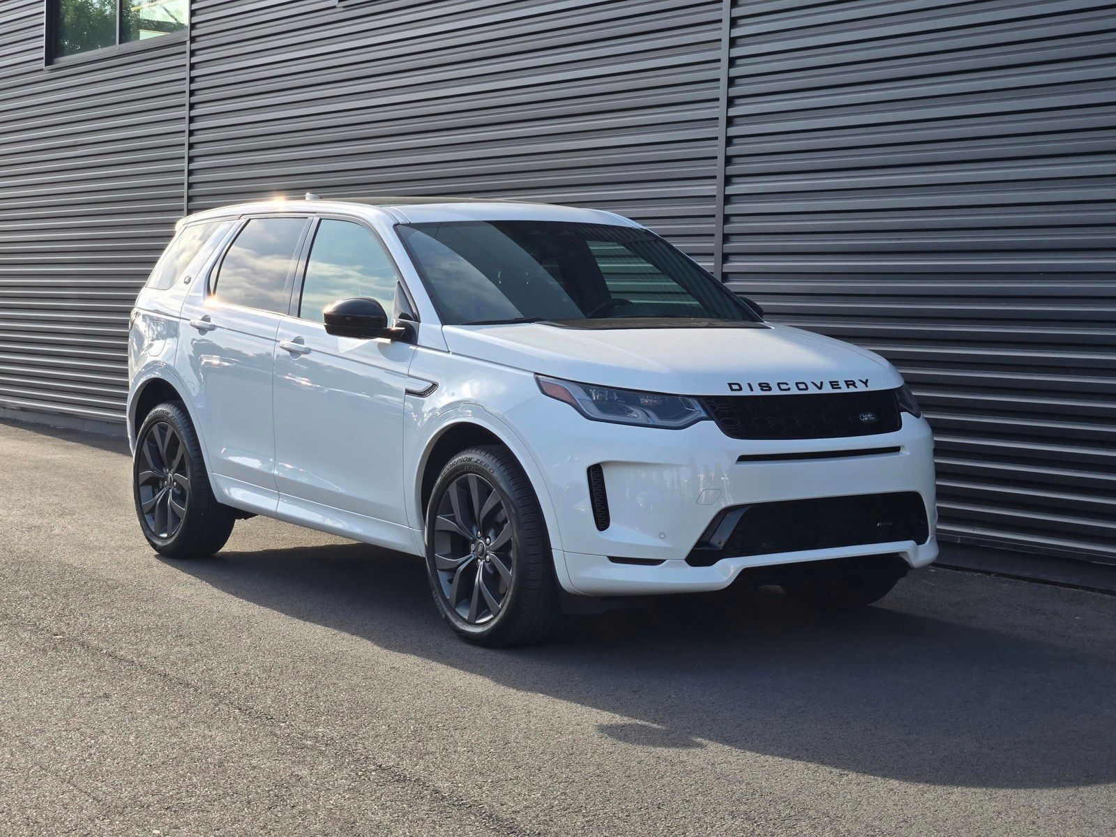 2023 Land Rover Discovery Sport SE R-Dynamic — foto completa 8 de 45