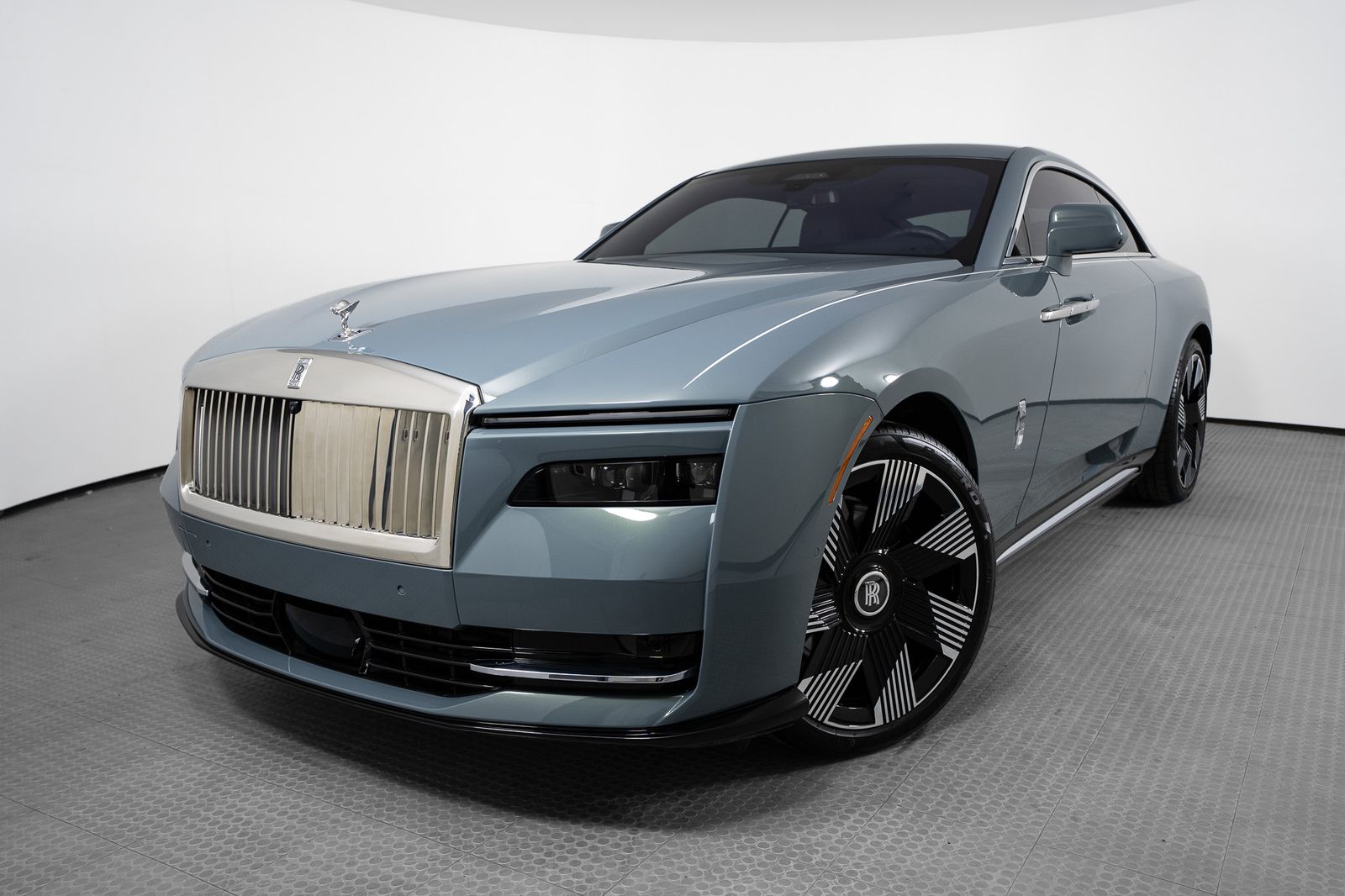 2024 Rolls-Royce Spectre — foto completa 1 de 54