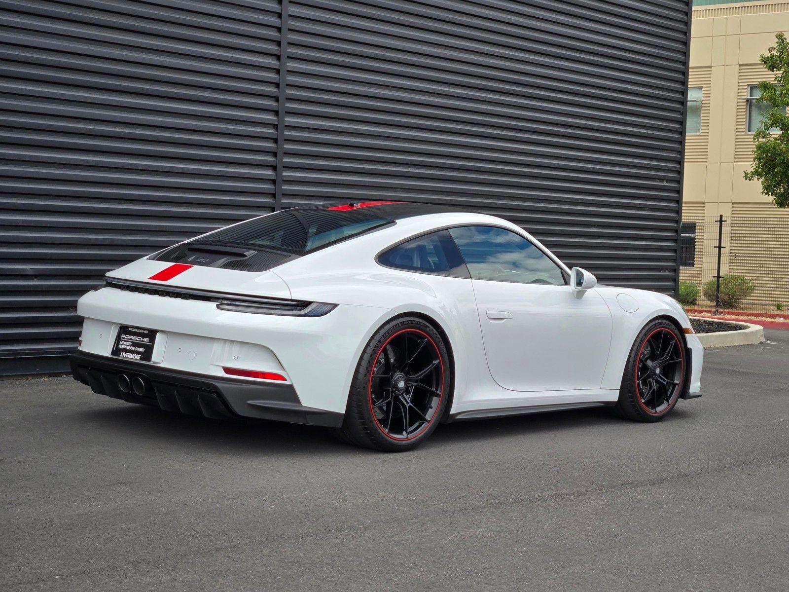 2022 Porsche 911 GT3 — full photo 7 of 27