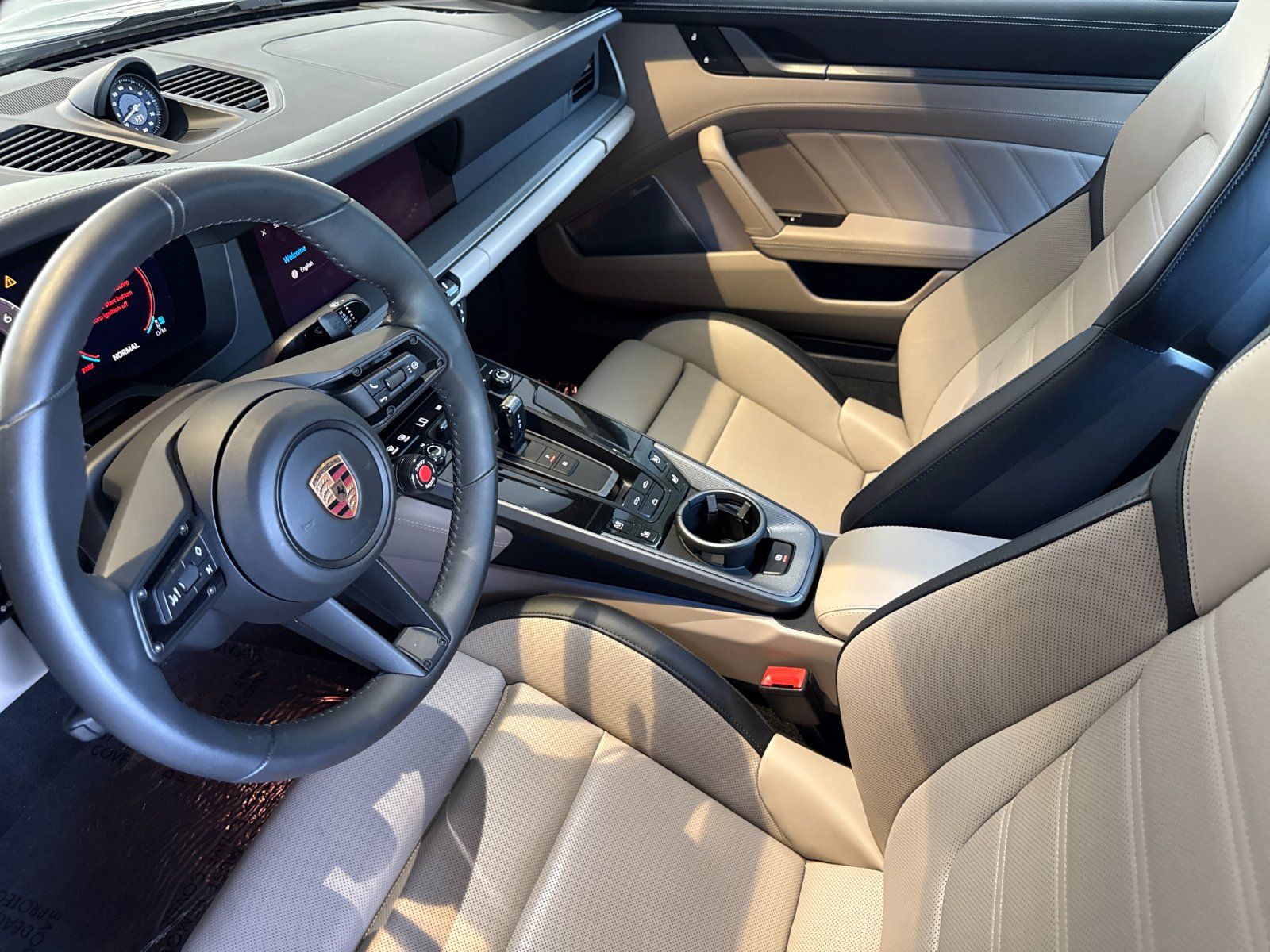 2025 Porsche 911 Carrera S — full photo 3 of 29