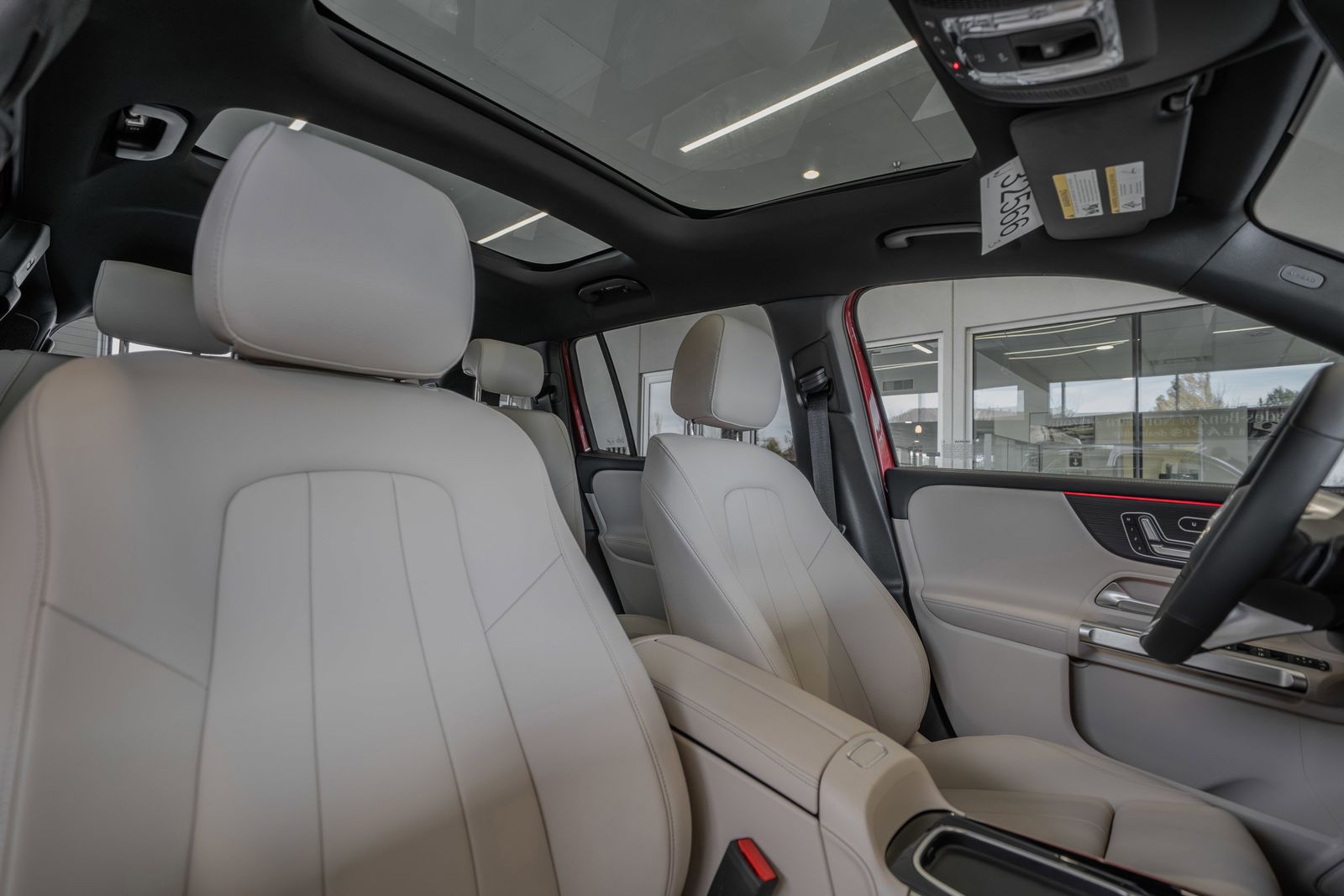 2026 Mercedes-Benz GLB GLB 250 — full photo 32 of 36