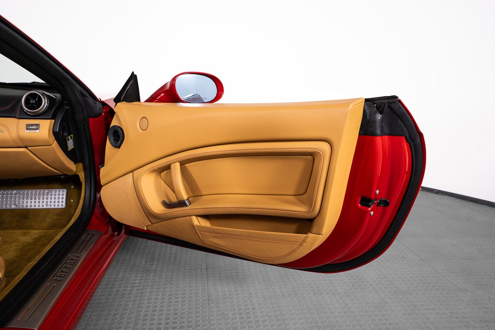 2012 Ferrari California — full photo 23 of 38