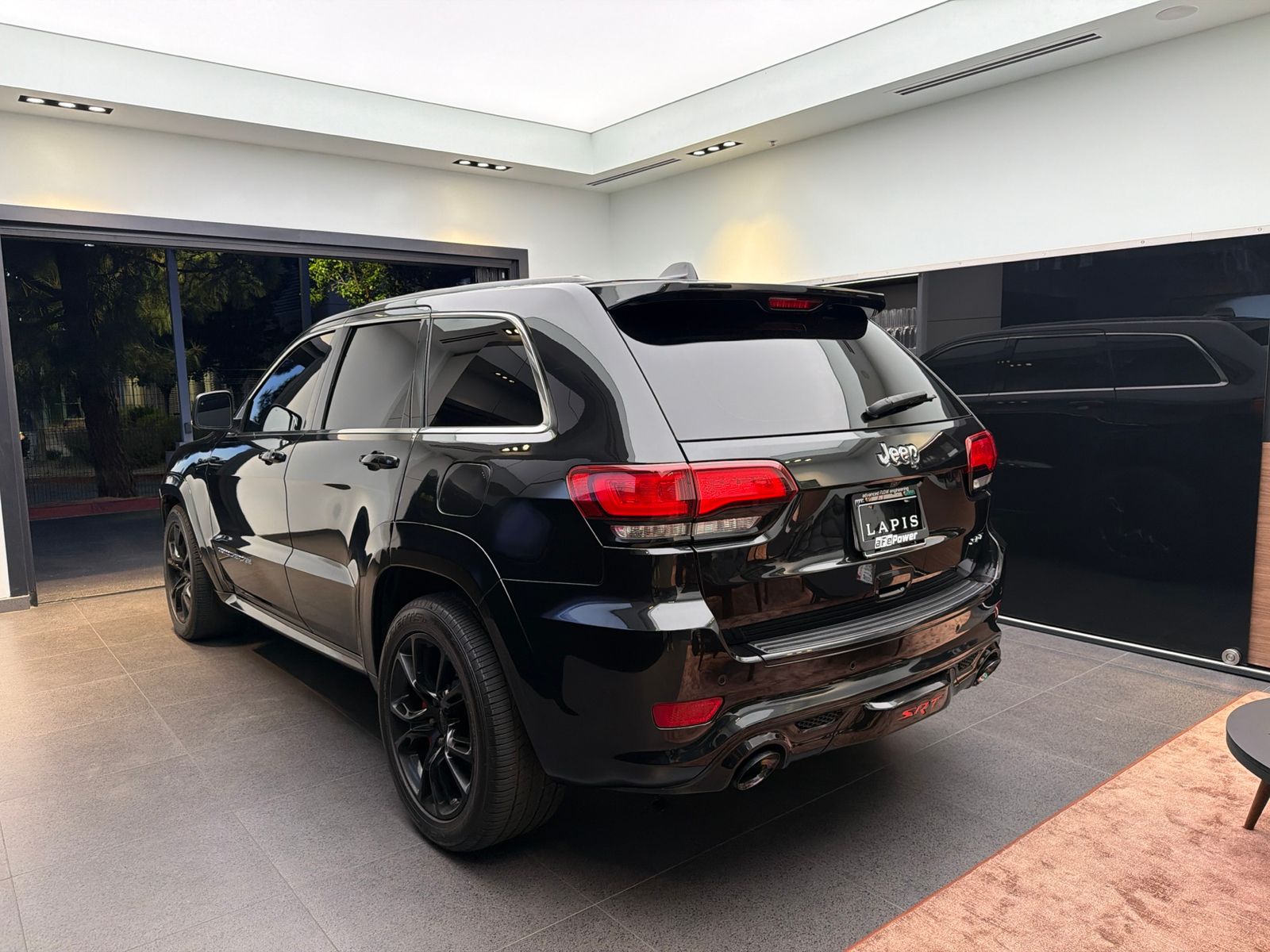 2014 Jeep Grand Cherokee SRT — foto completa 7 de 9