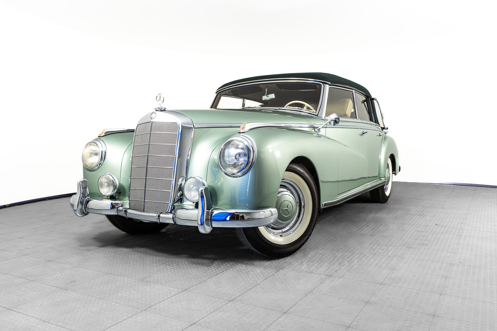 1953 Mercedes-Benz 300-Class — full photo 1 of 100