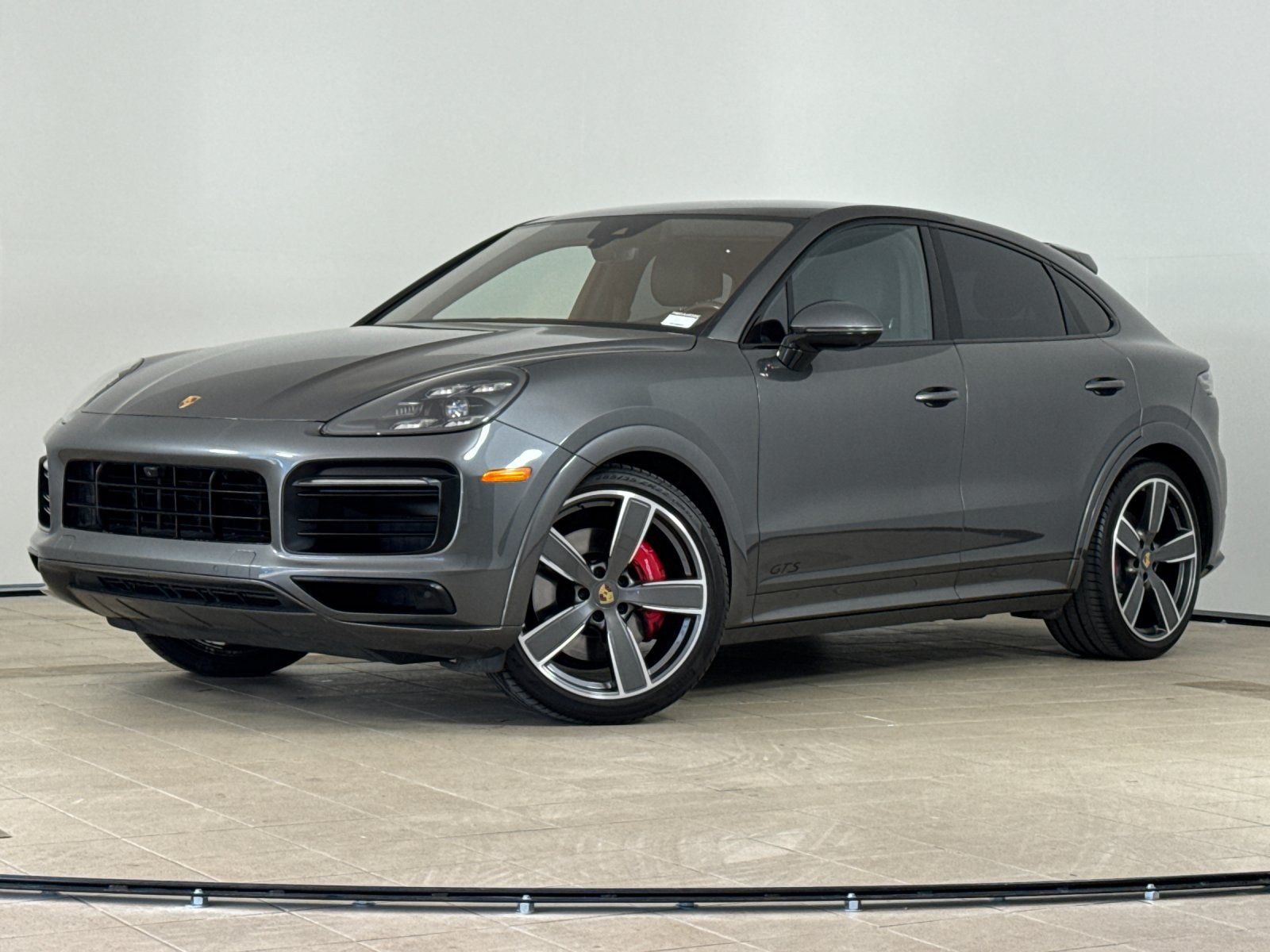 2021 Porsche Cayenne Coupe GTS — foto completa 1 de 29