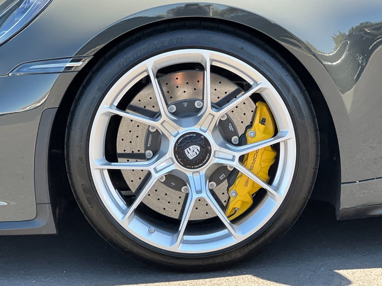 2022 Porsche 911 GT3 — full photo 26 of 28