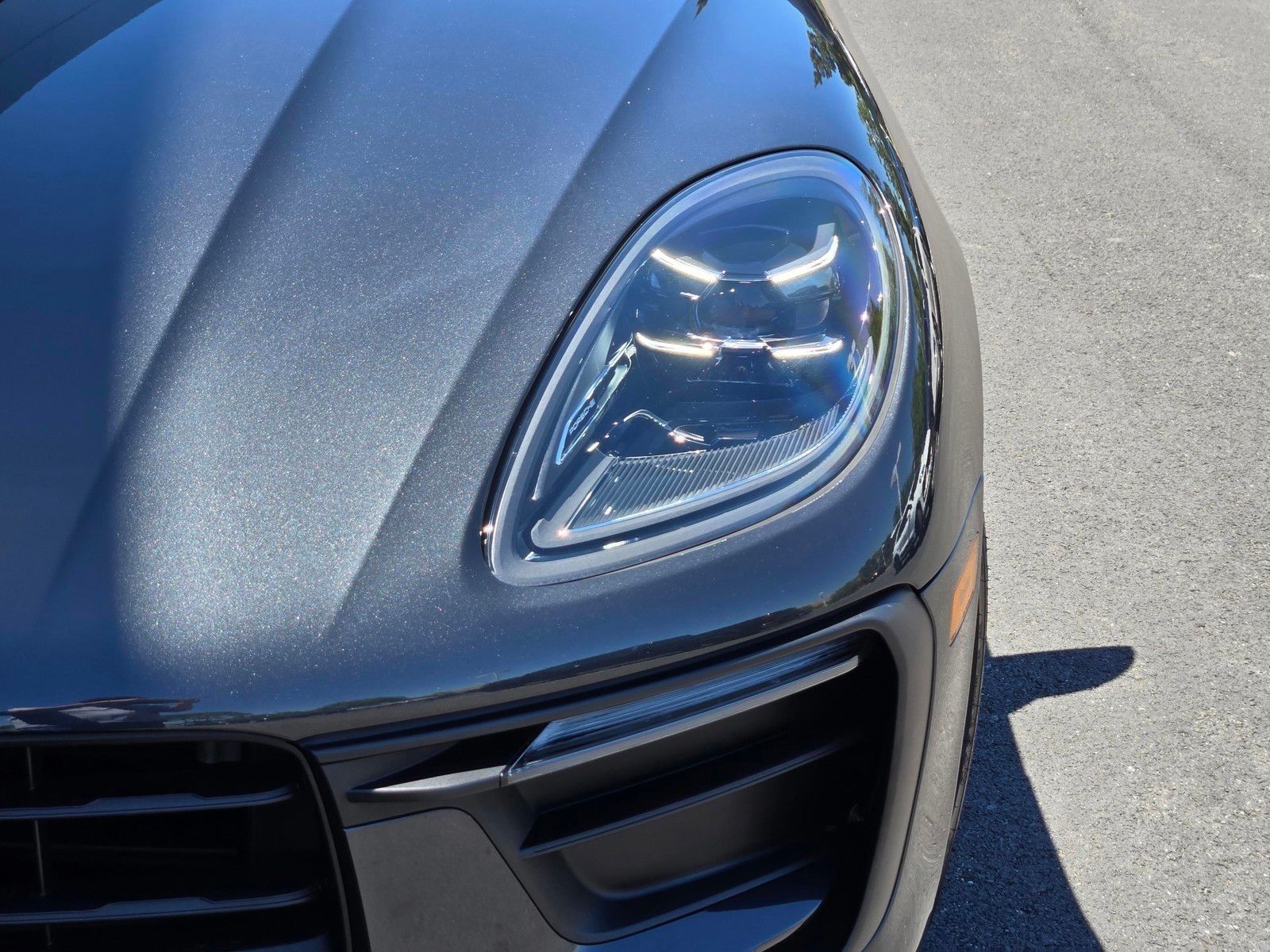 2025 Porsche Macan Base — foto completa 12 de 27
